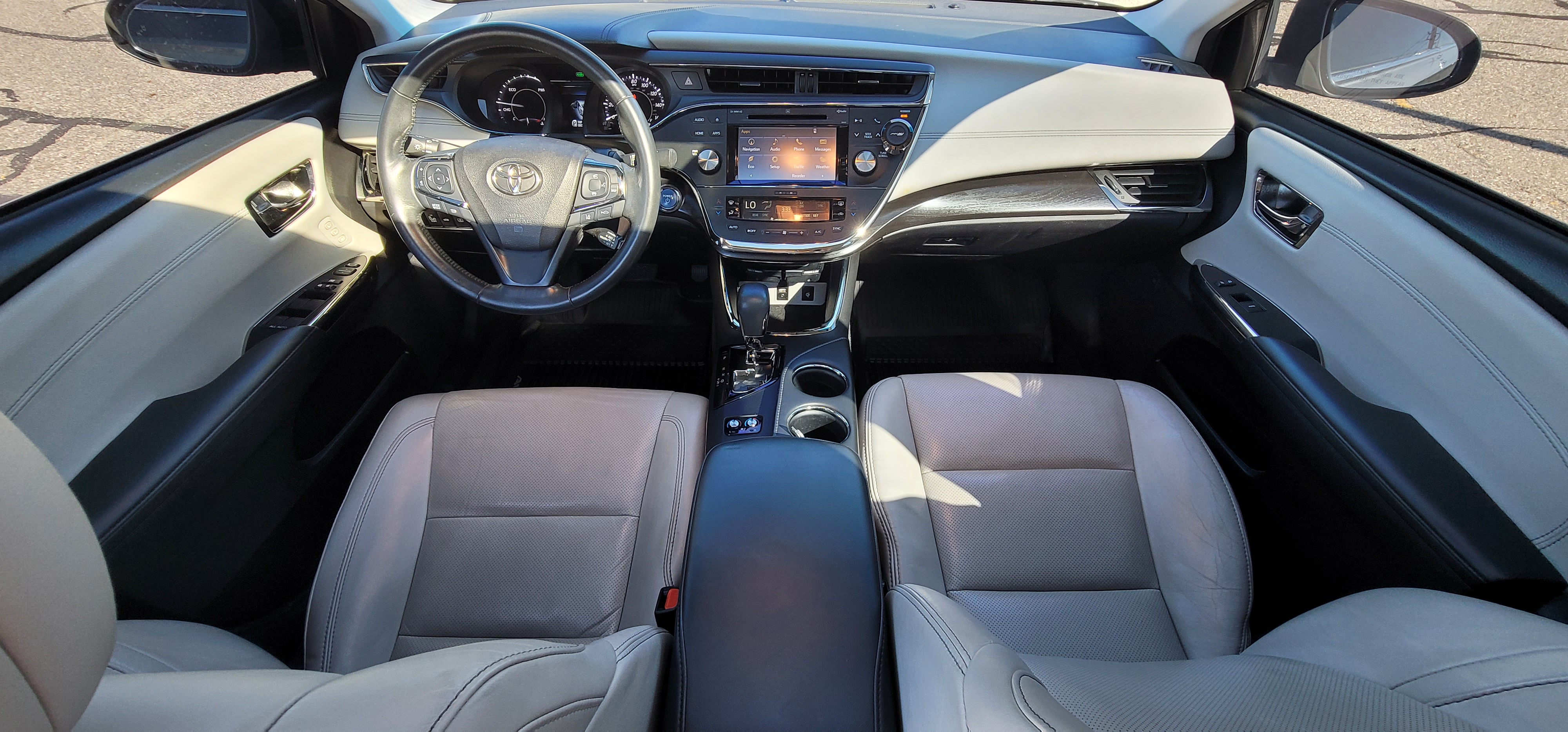 2018 Toyota Avalon Hybrid Limited 36