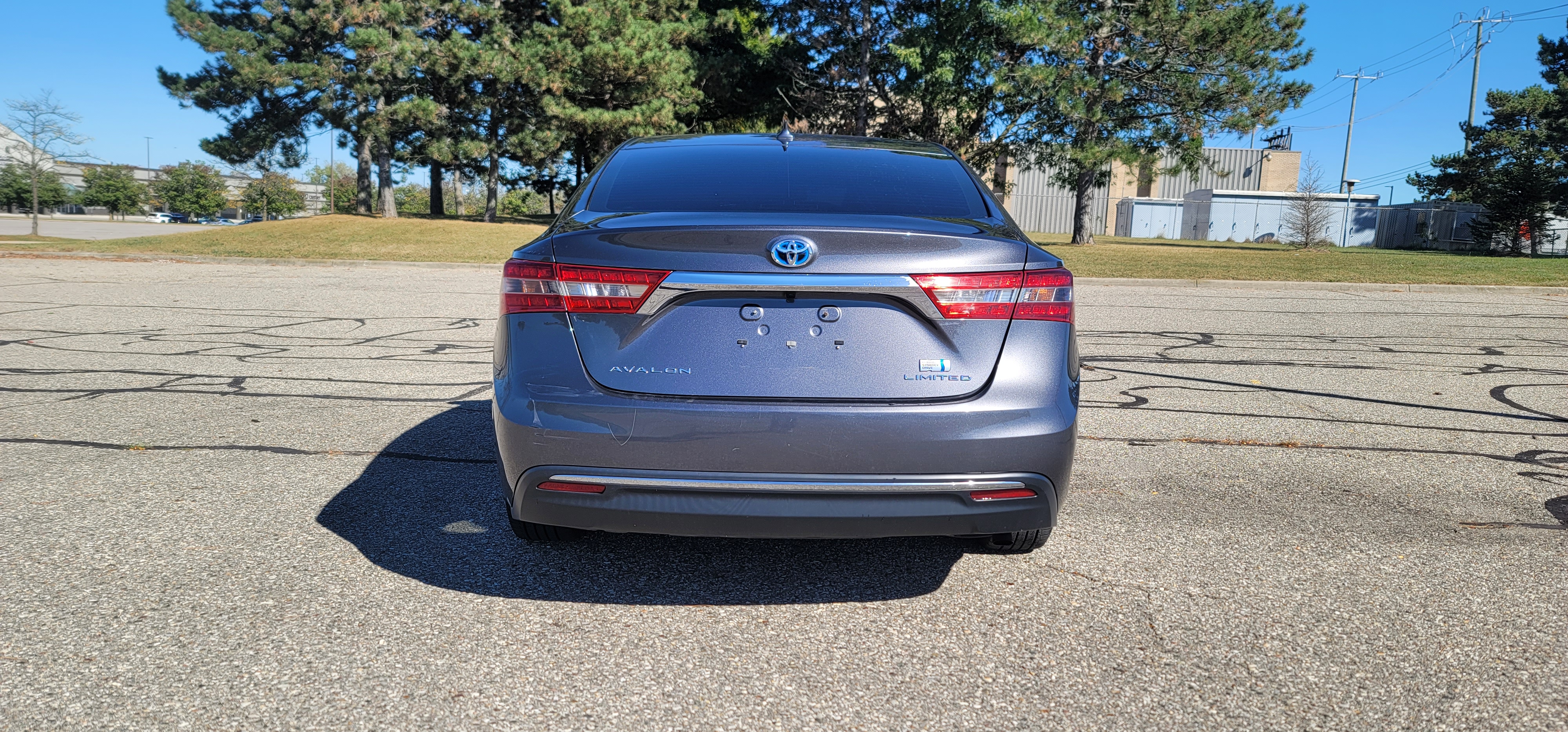 2018 Toyota Avalon Hybrid Limited 38