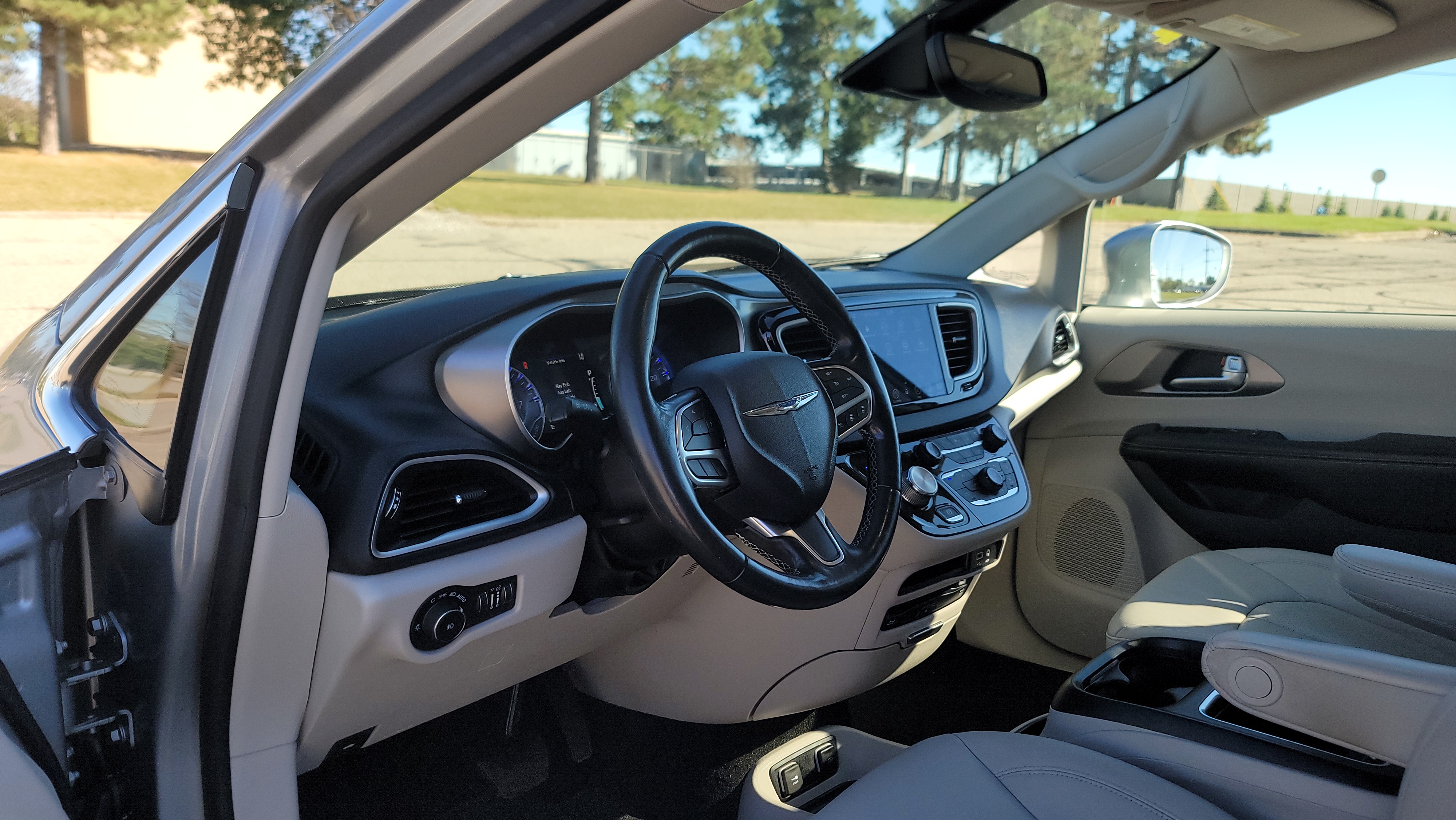 2020 Chrysler Pacifica Touring L Plus 30