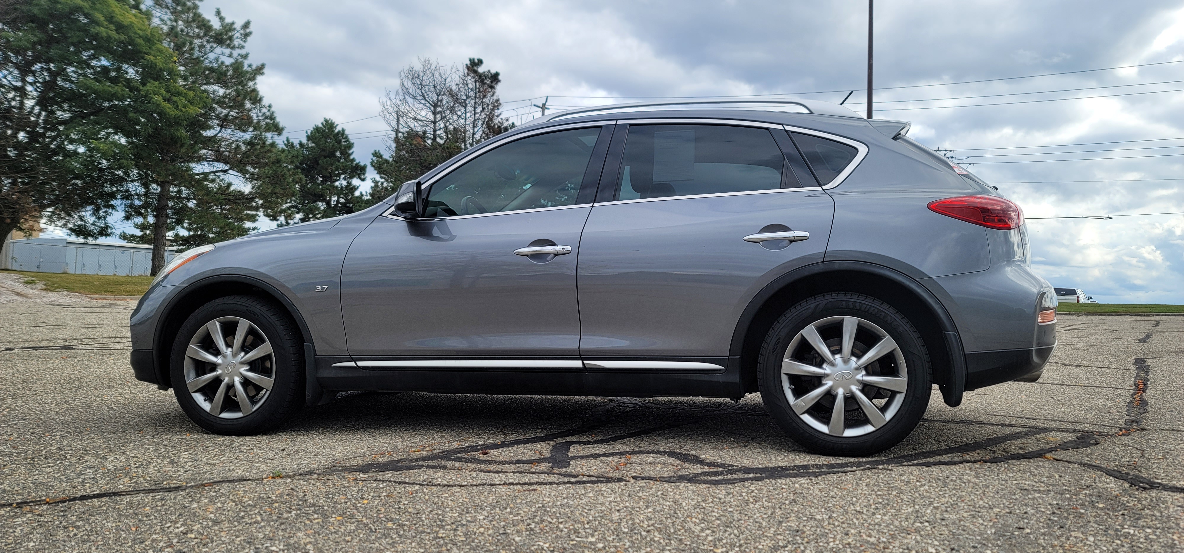 2017 INFINITI QX50 Base 6