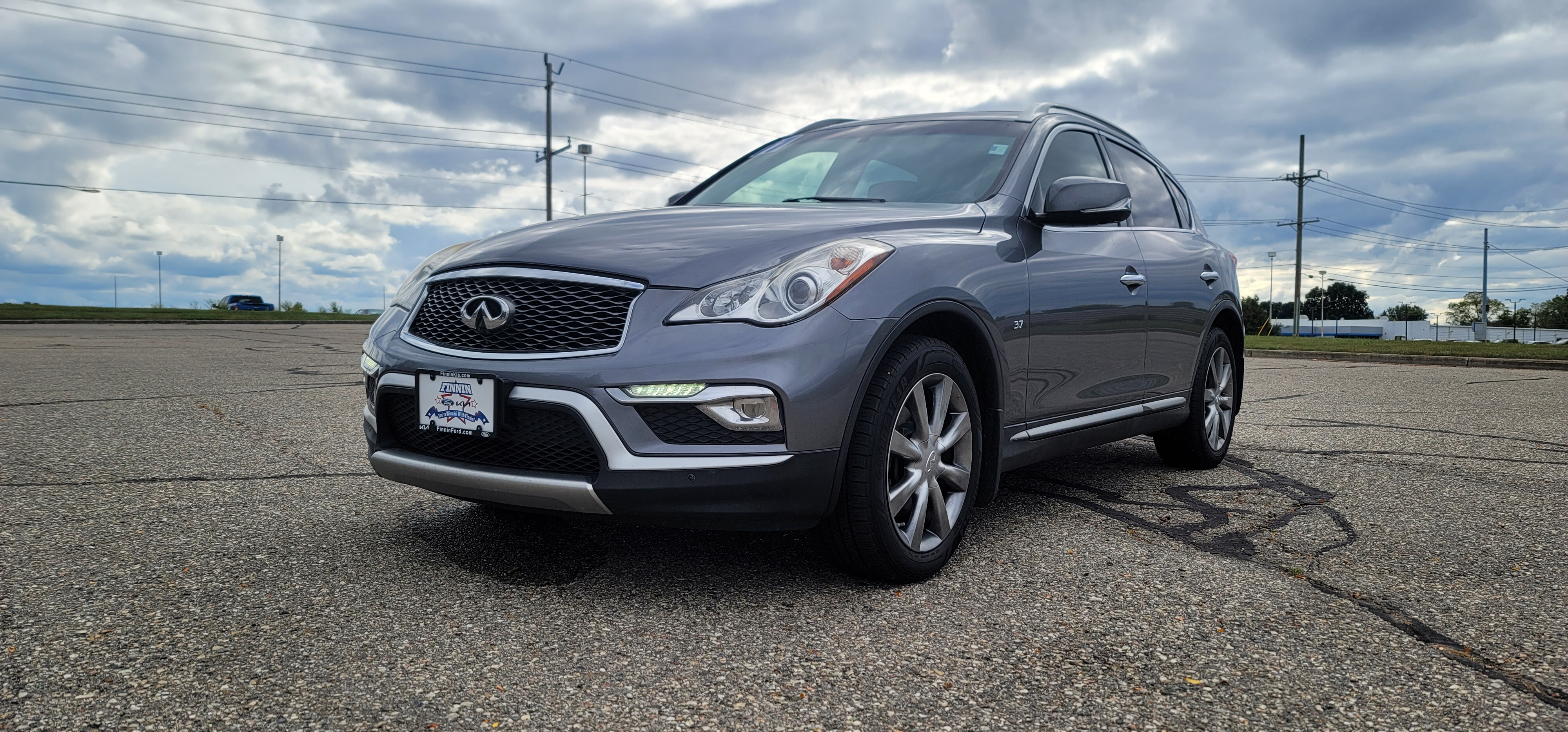 2017 INFINITI QX50 Base 7