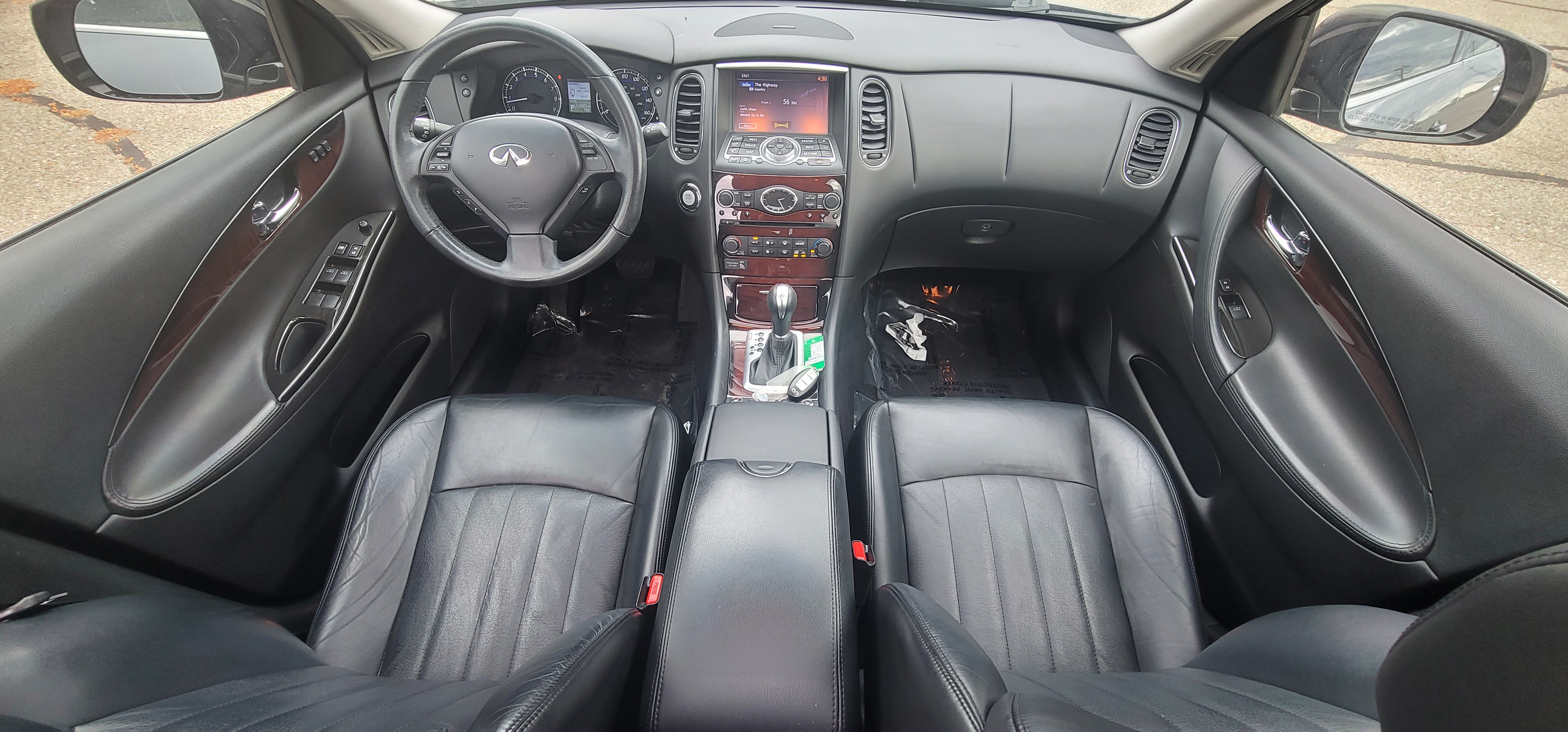 2017 INFINITI QX50 Base 38