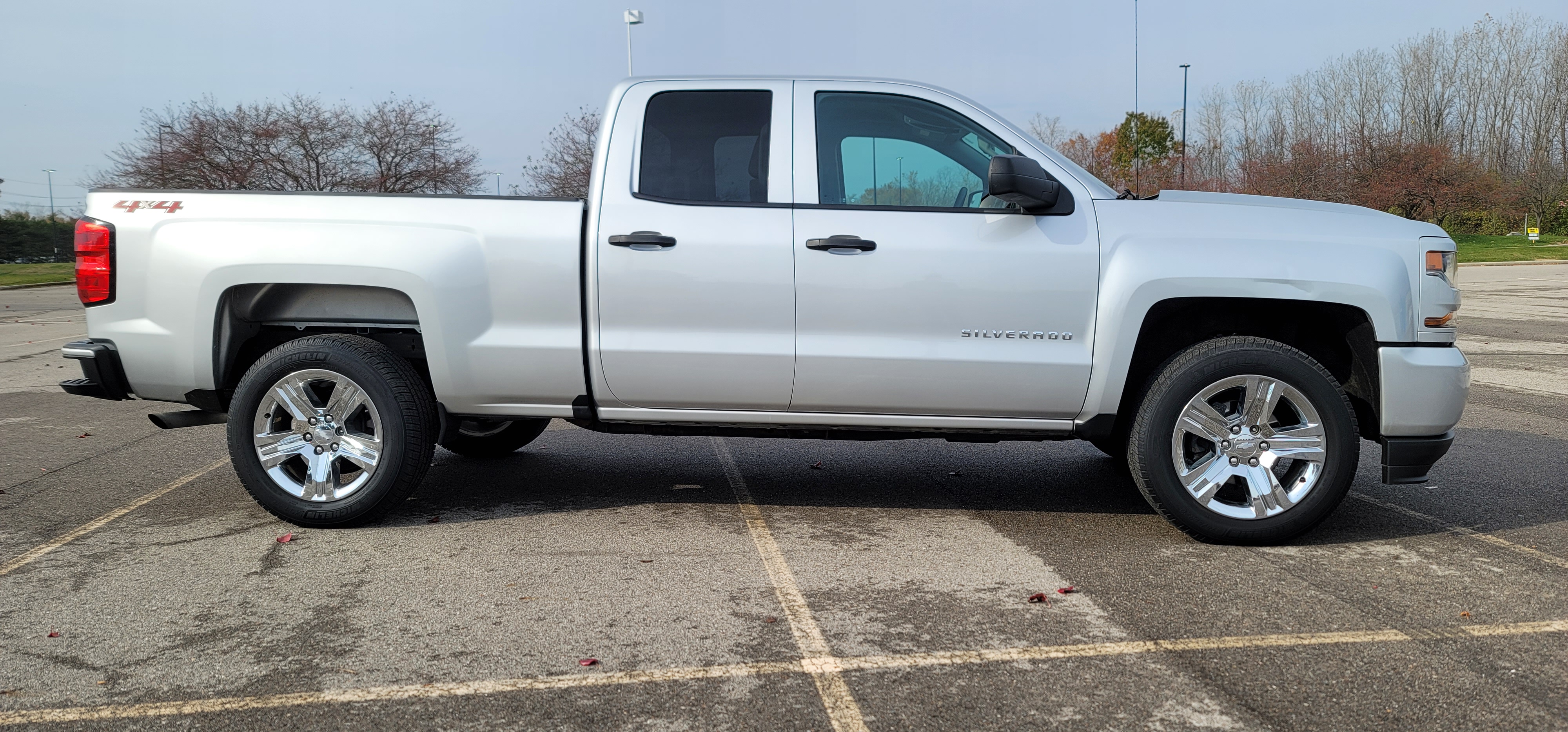 2019 Chevrolet Silverado 1500 LD Silverado Custom 3