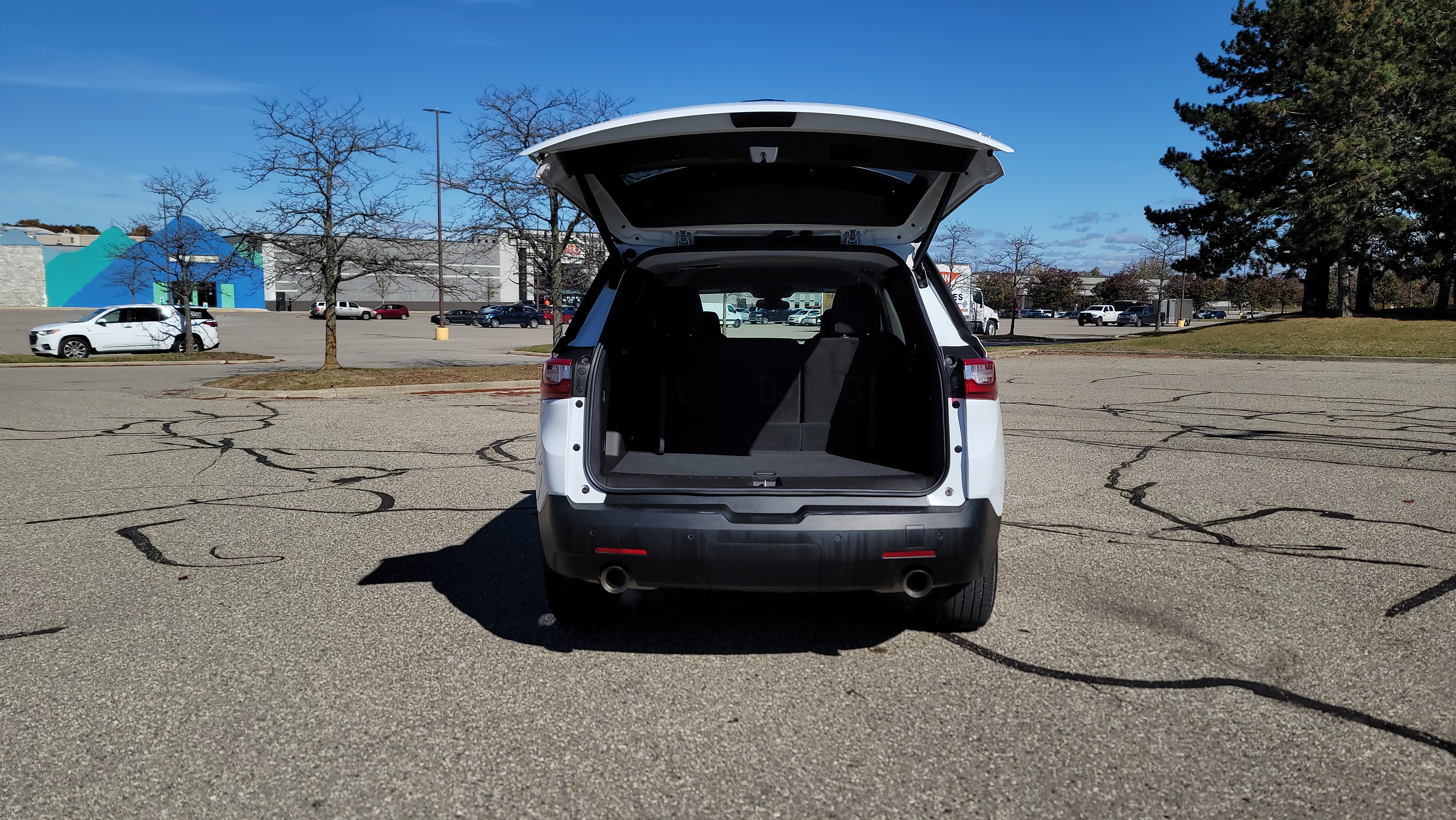 2021 Chevrolet Traverse LT 36