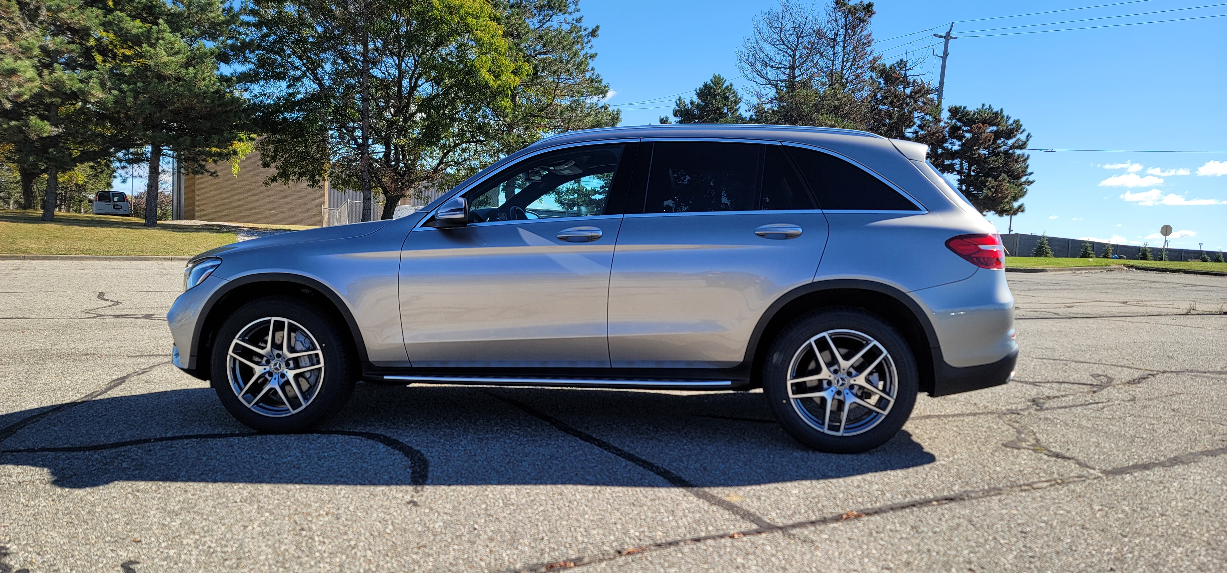 2019 Mercedes-Benz GLC GLC 300 8