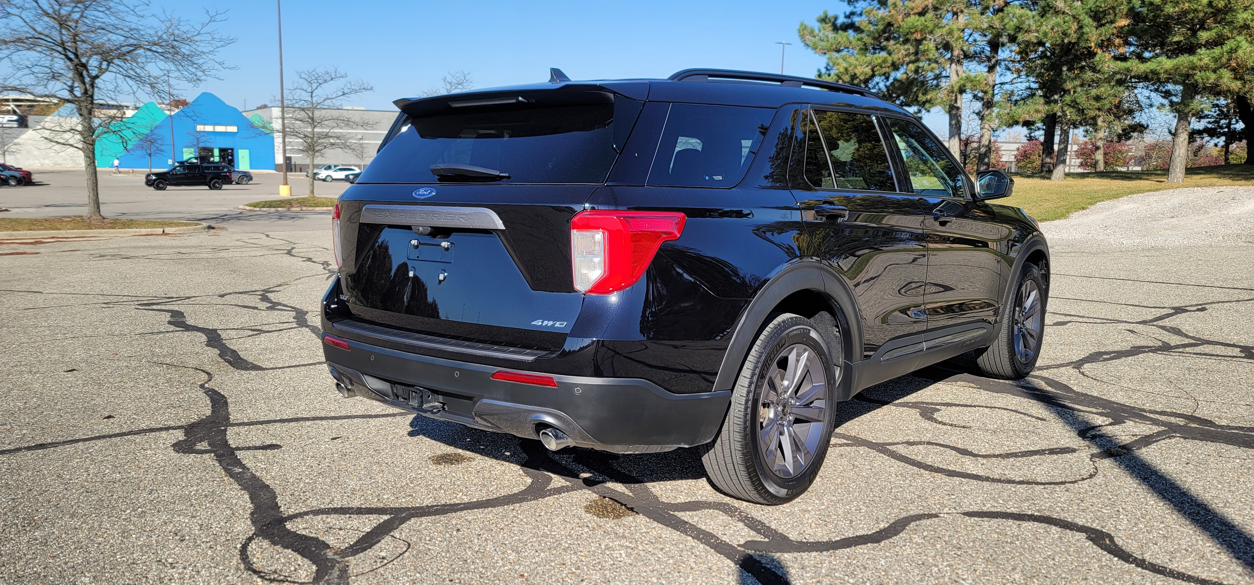 2023 Ford Explorer XLT 4