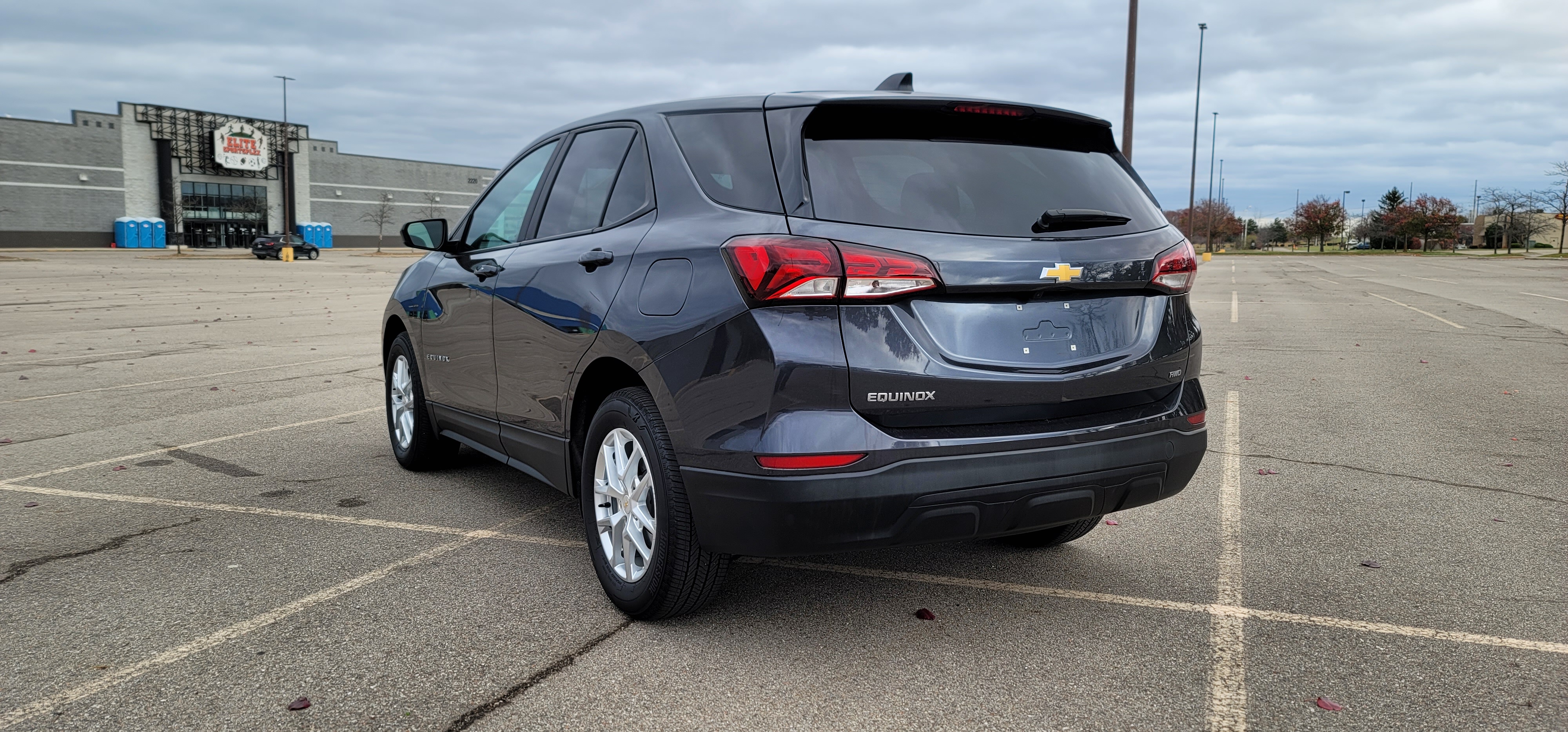 2022 Chevrolet Equinox LS 4