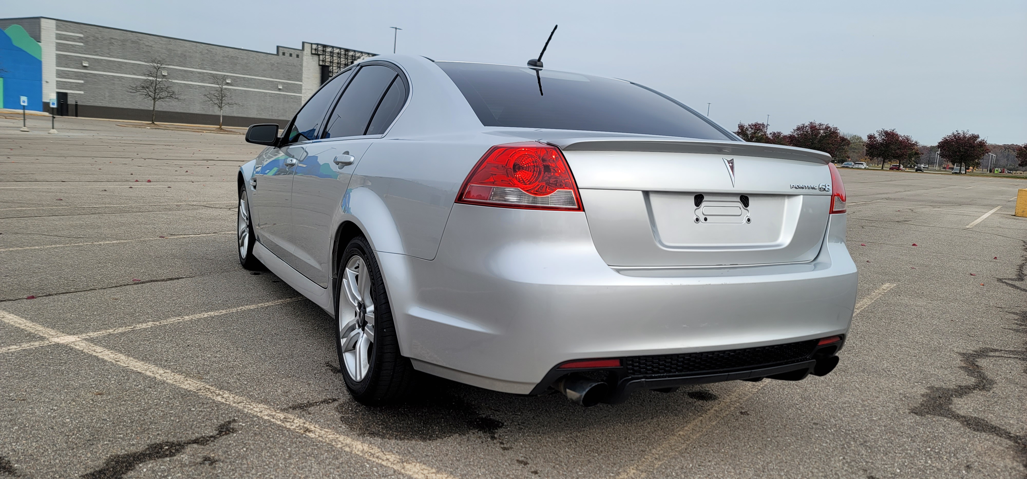 2009 Pontiac G8 Base 5