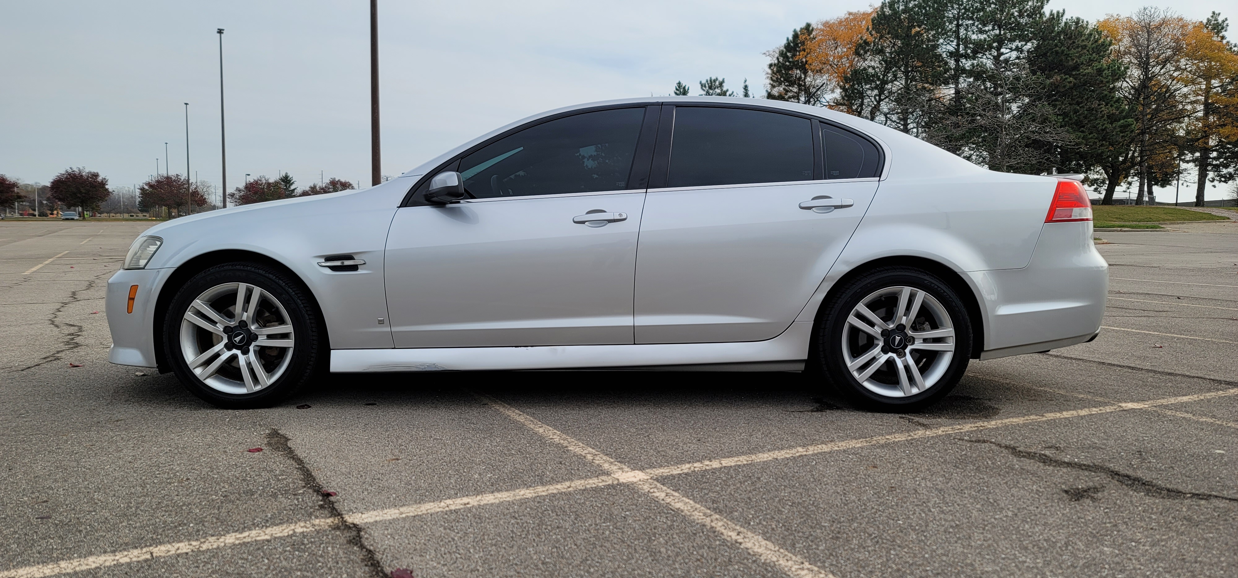 2009 Pontiac G8 Base 6