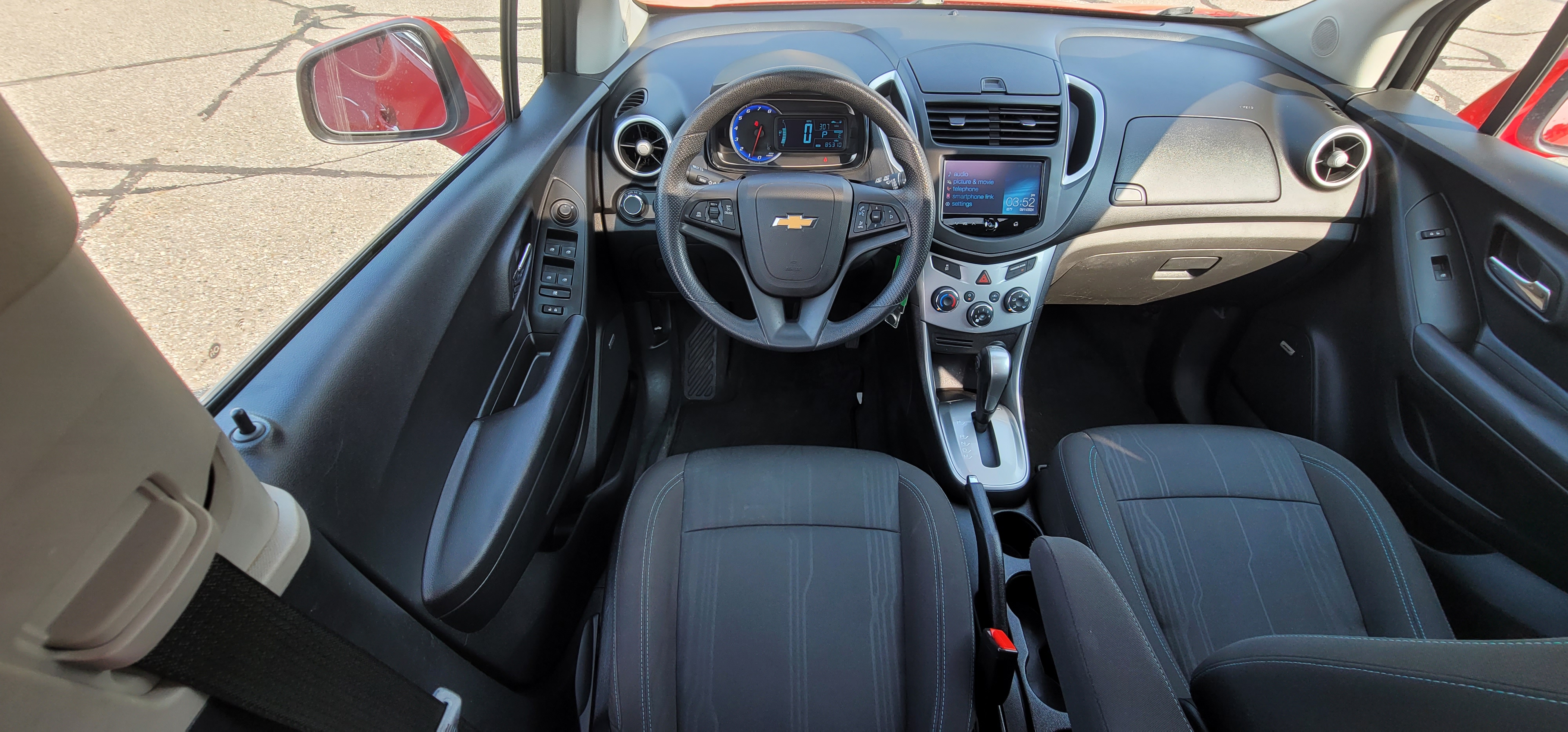 2015 Chevrolet Trax LT 35