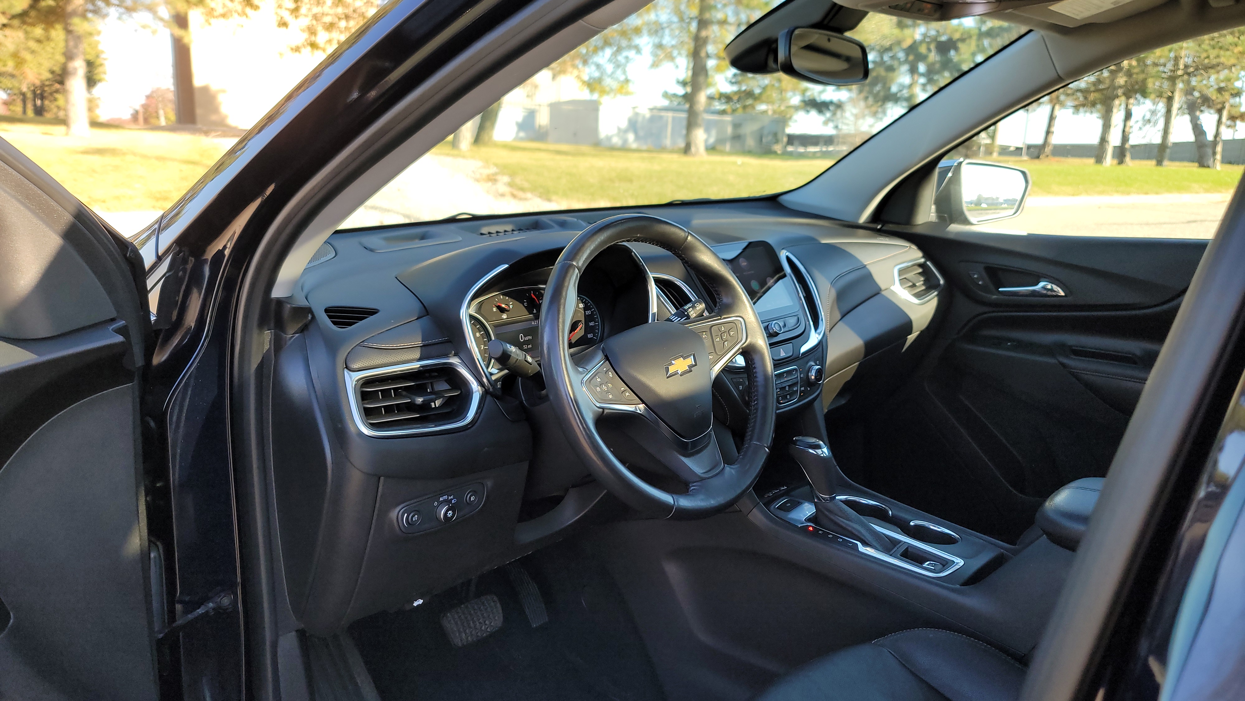 2020 Chevrolet Equinox Premier 32