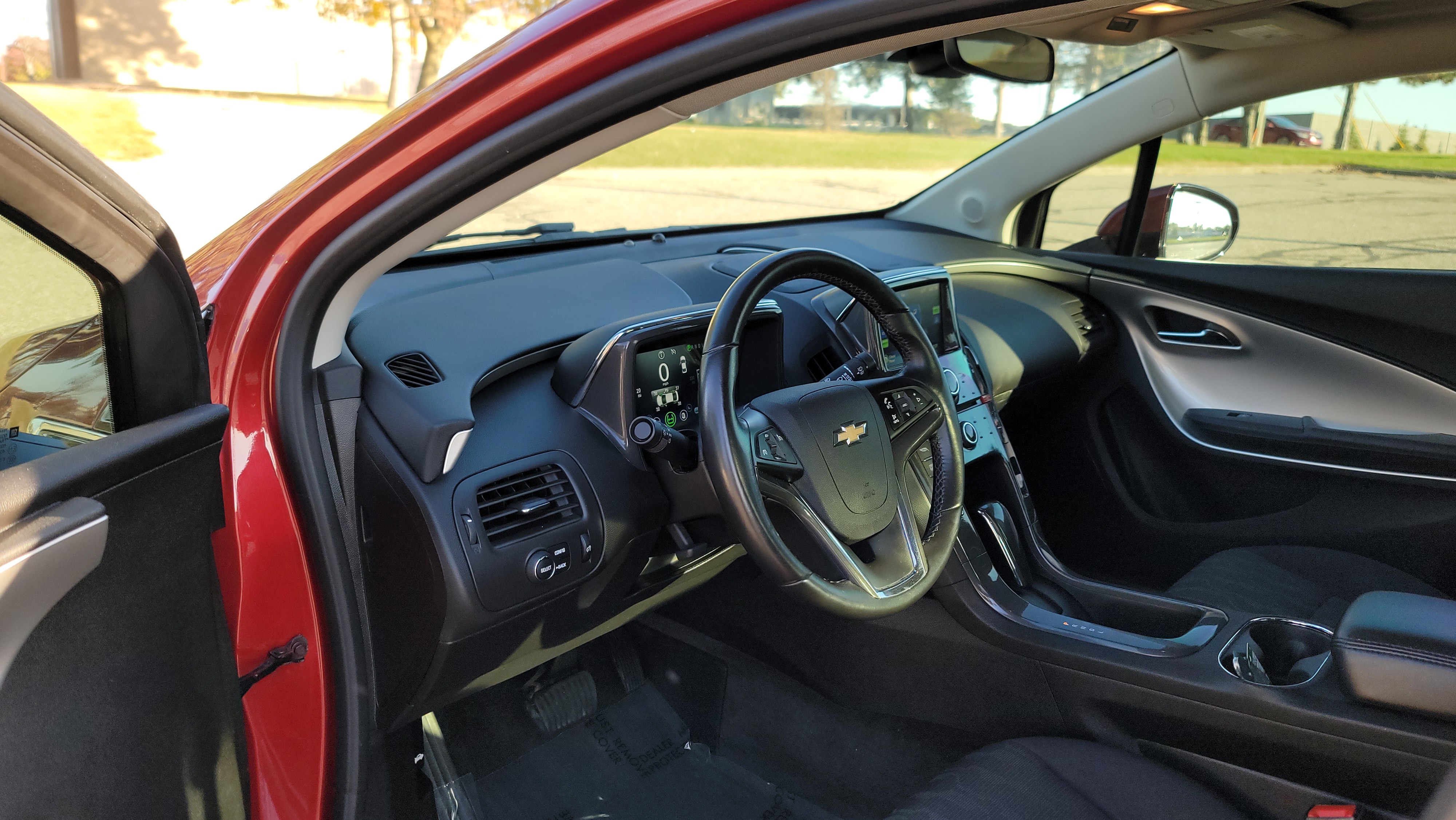 2014 Chevrolet Volt Base 28