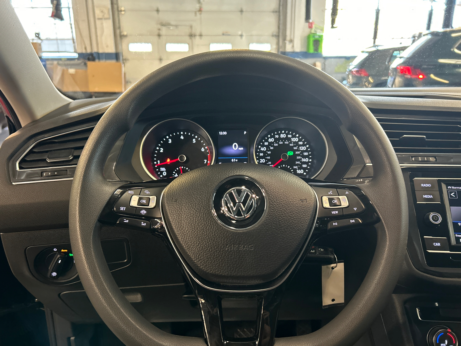 2019 Volkswagen Tiguan 2.0T S 11