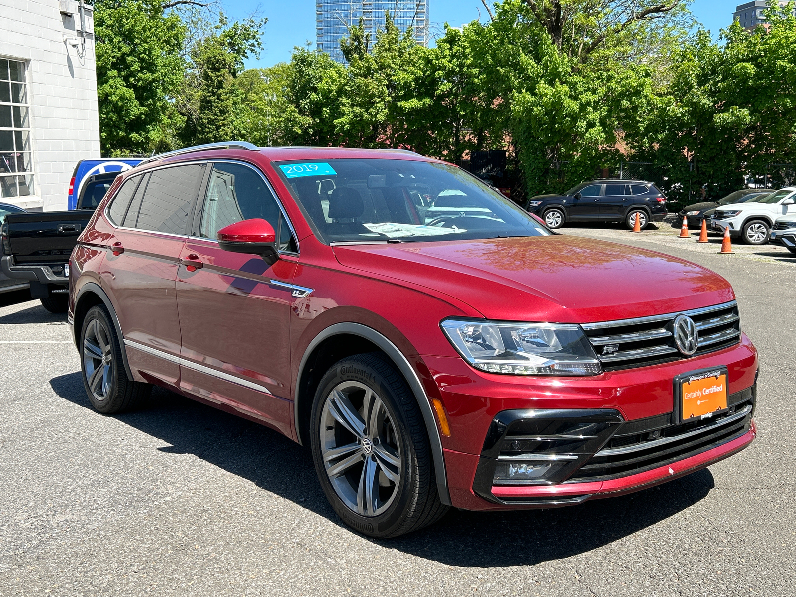 2019 Volkswagen Tiguan 2.0T SEL 2