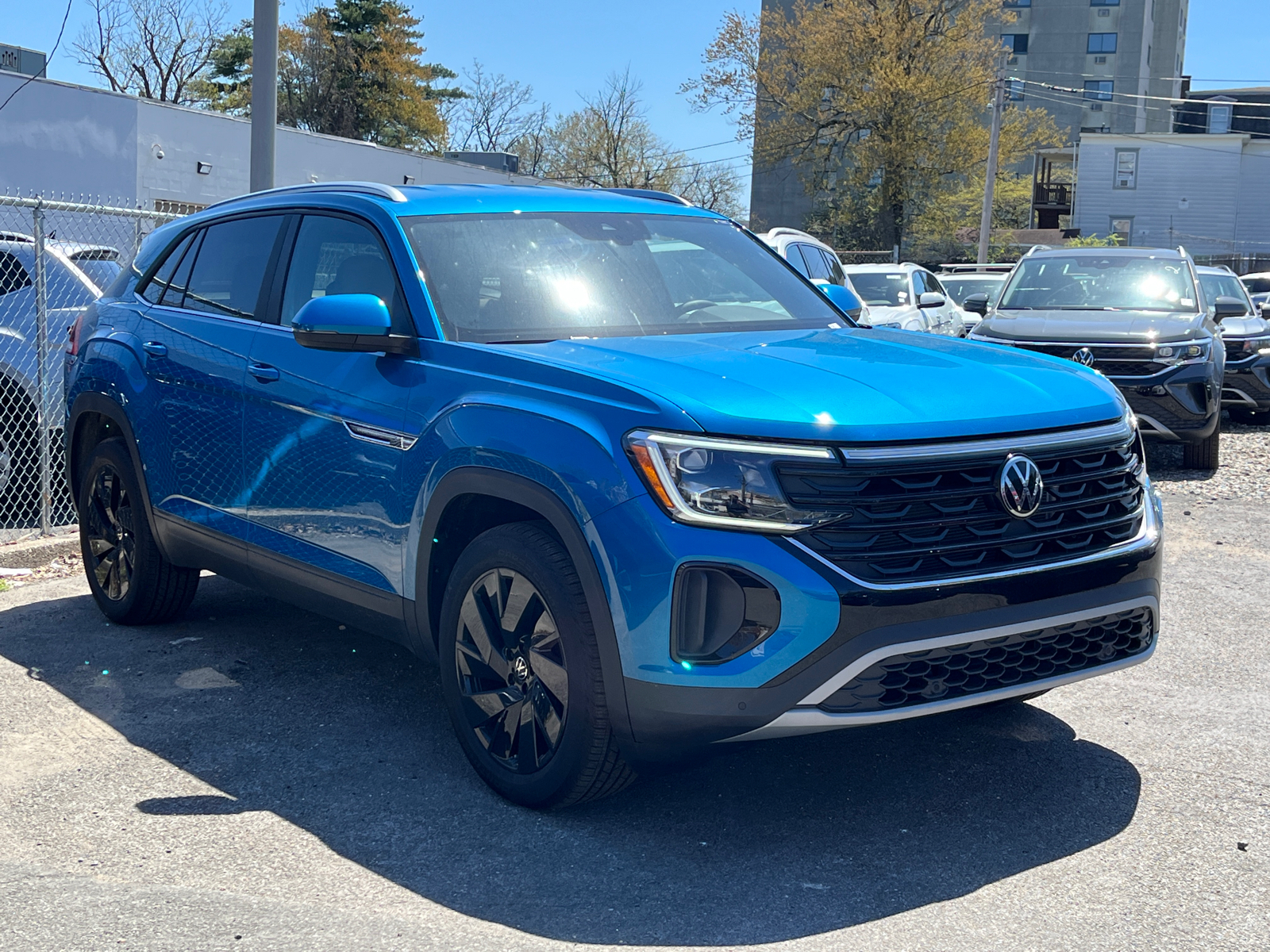 2024 Volkswagen Atlas Cross Sport 2.0T SE w/Technology 2