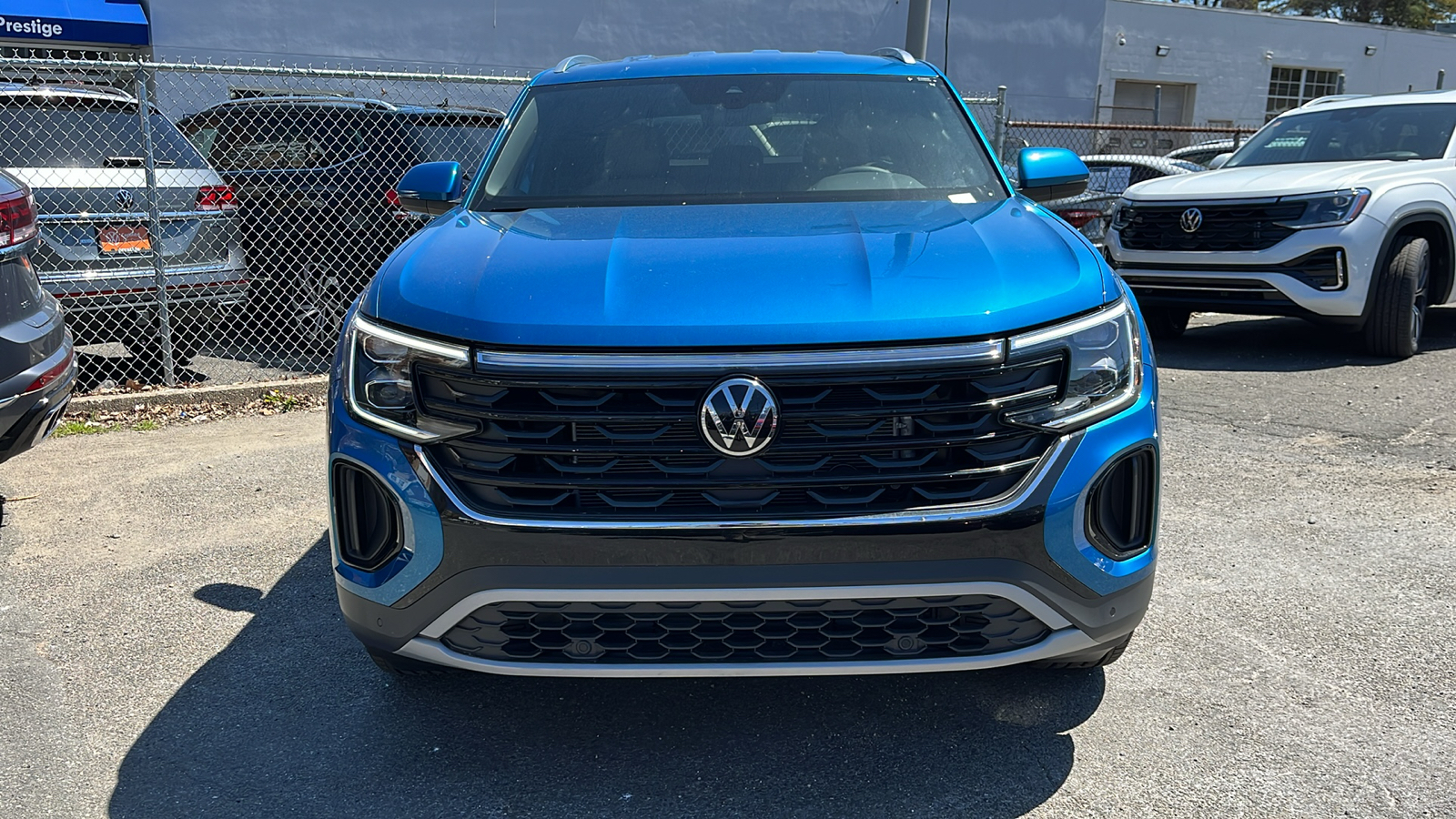 2024 Volkswagen Atlas Cross Sport 2.0T SE w/Technology 3