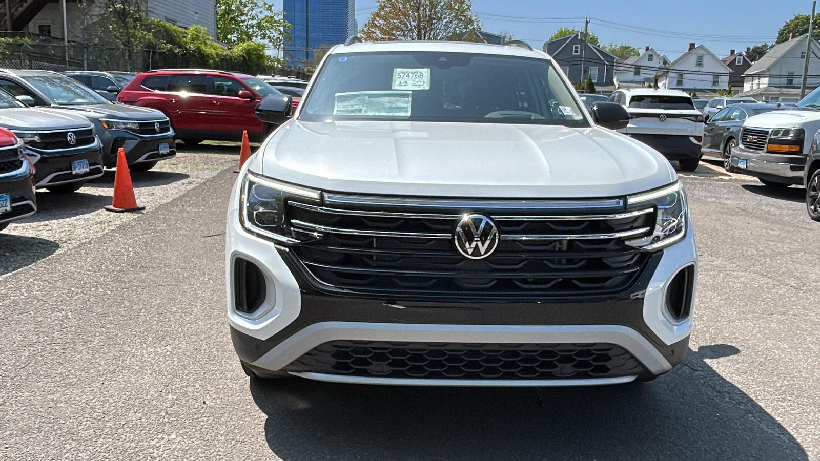 2024 Volkswagen Atlas 2.0T Peak Edition SEL 4