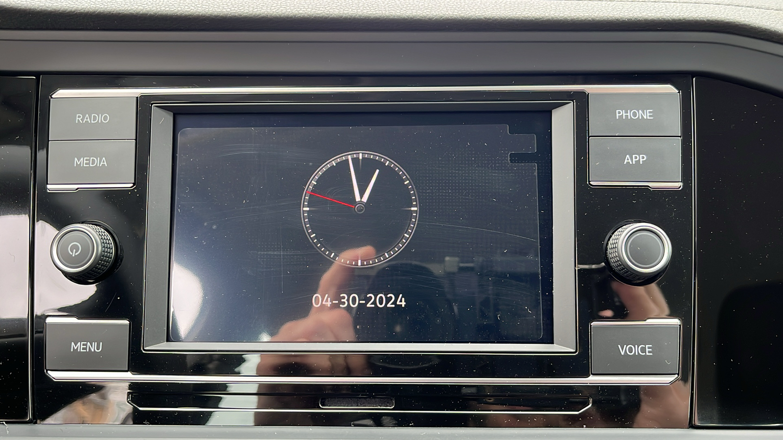 2024 Volkswagen Jetta 1.5T SE 13