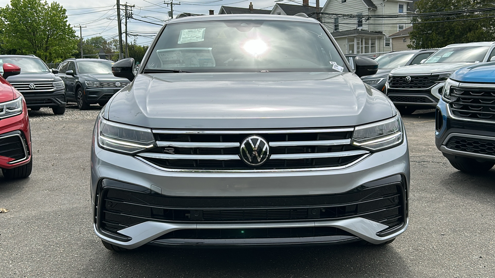 2024 Volkswagen Tiguan 2.0T SE R-Line Black 3