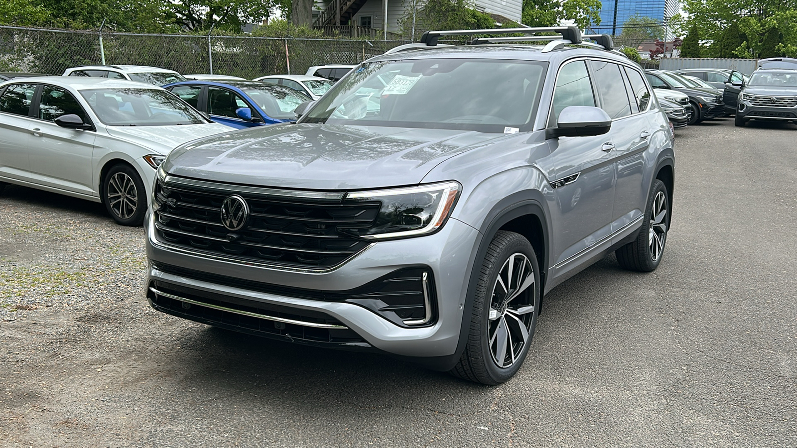 2024 Volkswagen Atlas 2.0T SEL Premium R-Line 4