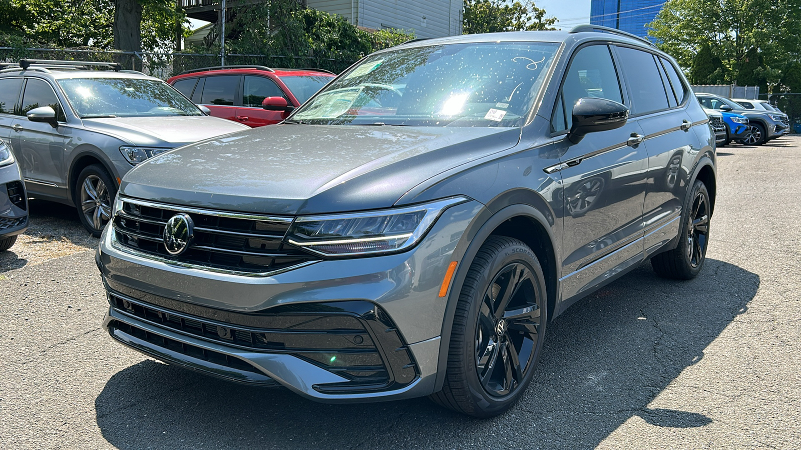 2024 Volkswagen Tiguan 2.0T SE R-Line Black 5