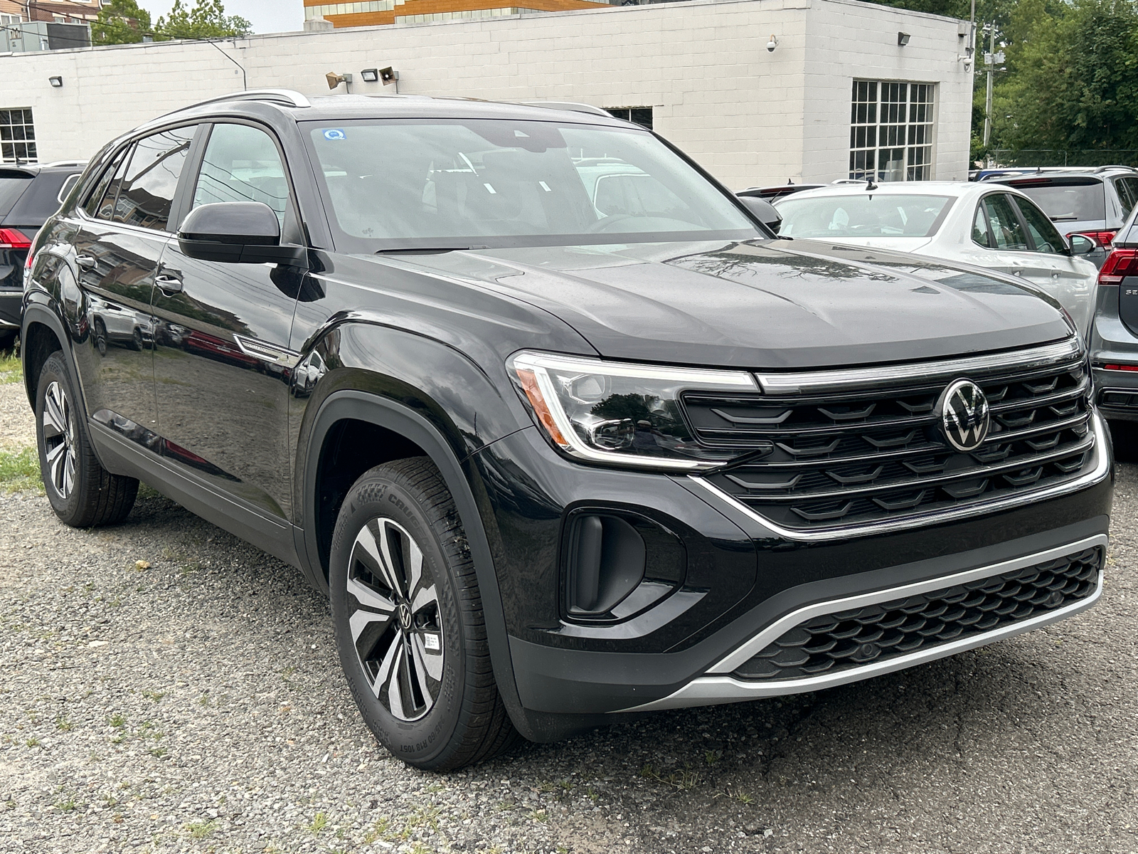 2024 Volkswagen Atlas Cross Sport 2.0T SE 2