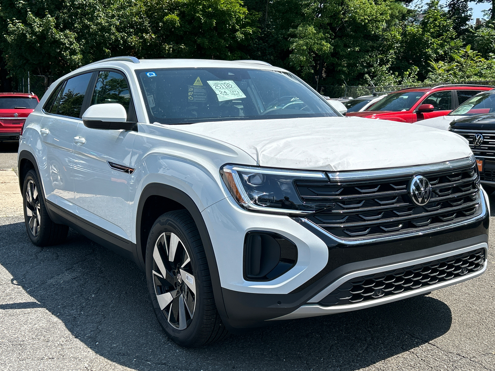 2024 Volkswagen Atlas Cross Sport 2.0T SE w/Technology 2