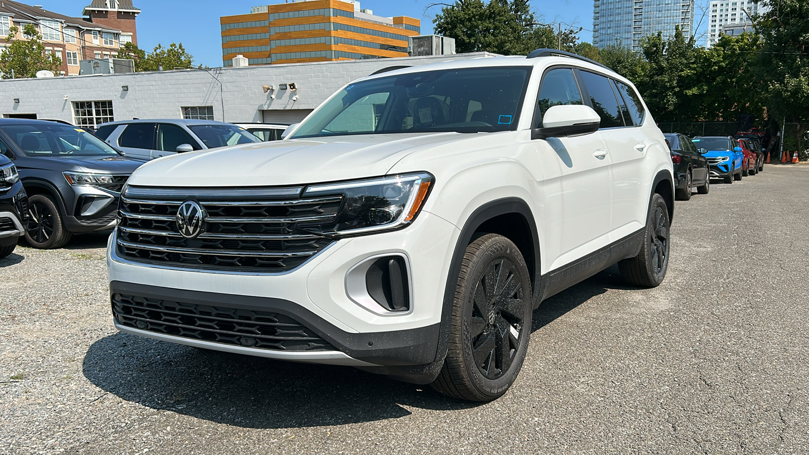 2024 Volkswagen Atlas 2.0T SE w/Technology 3