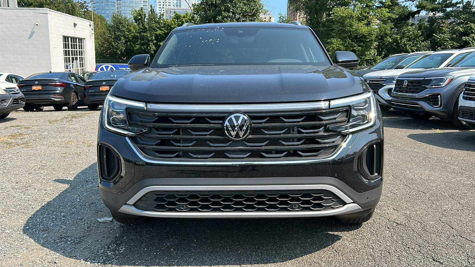 2024 Volkswagen Atlas Cross Sport 2.0T SE w/Technology 2