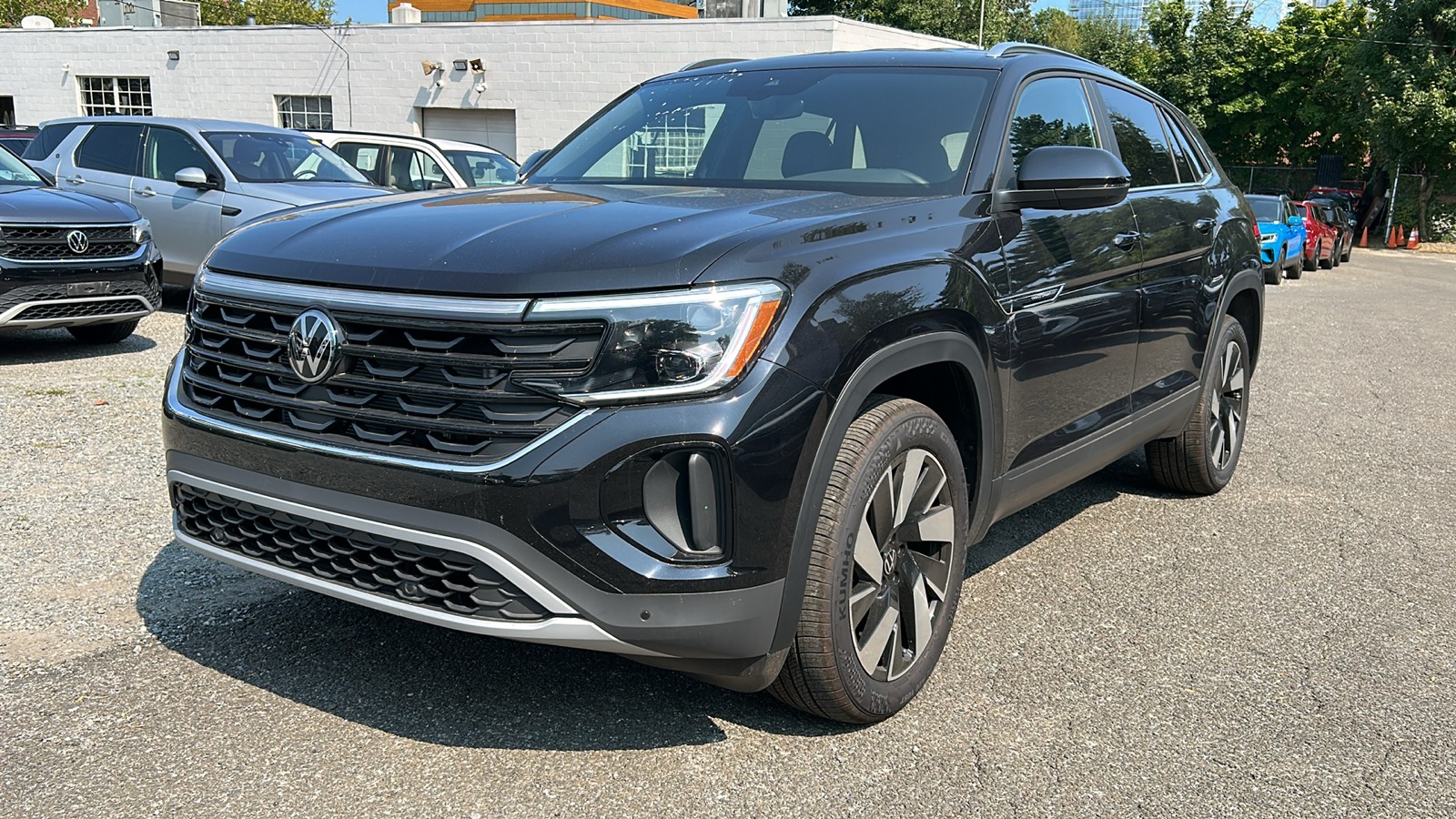 2024 Volkswagen Atlas Cross Sport 2.0T SE w/Technology 3