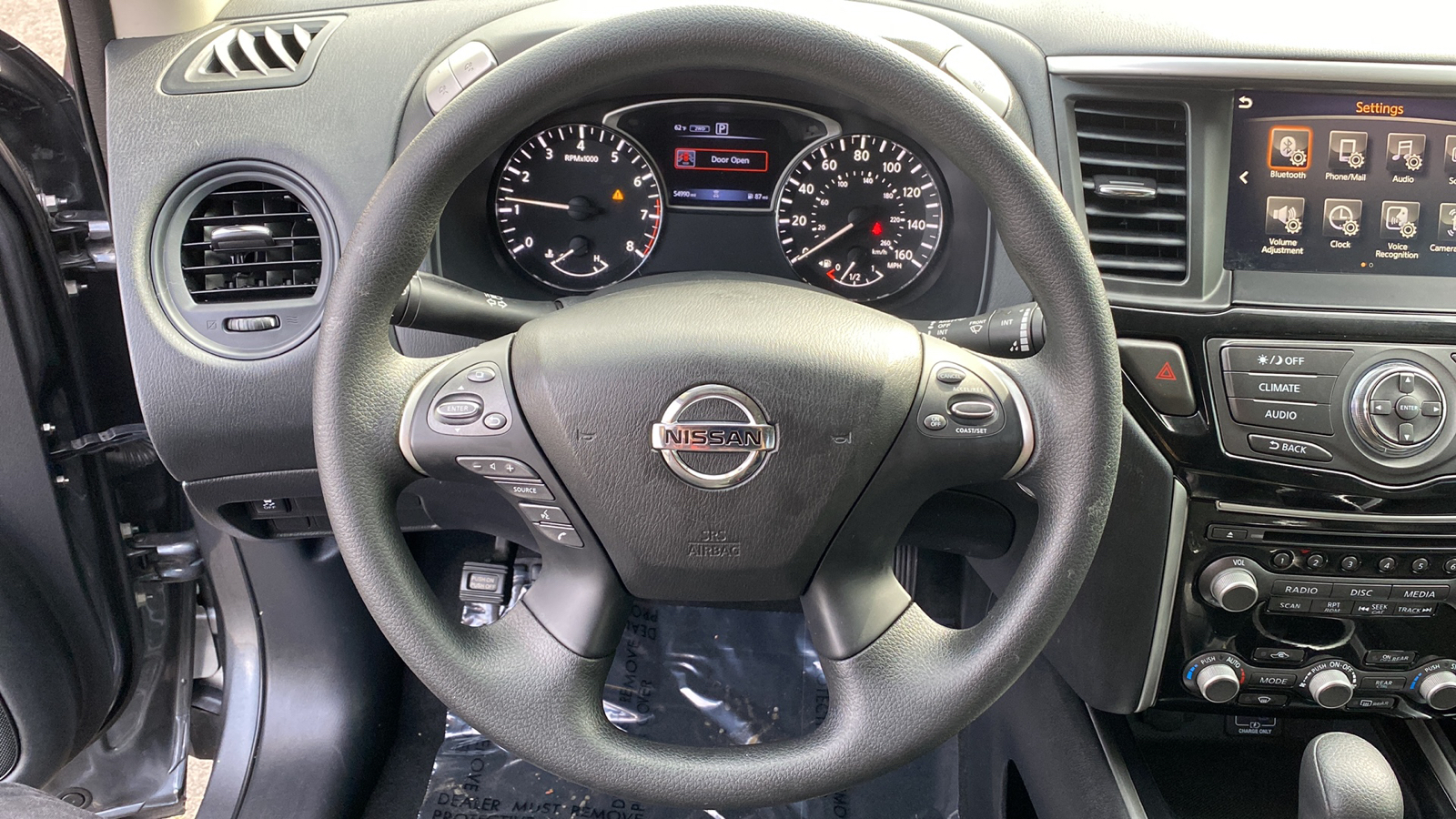 2020 Nissan Pathfinder S 13