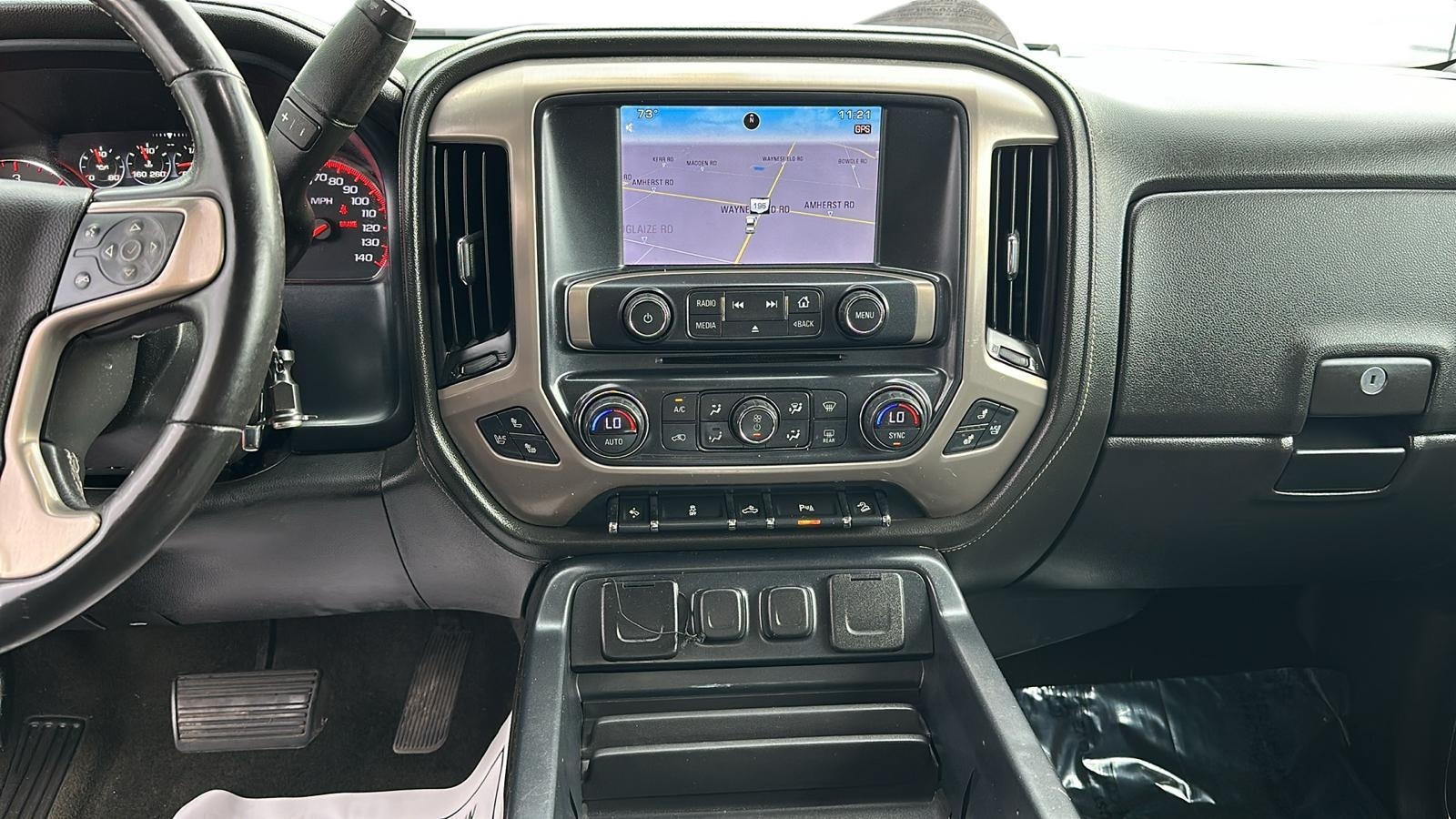 2015 GMC Sierra 1500 Denali 4WD Crew Cab 143.5 20
