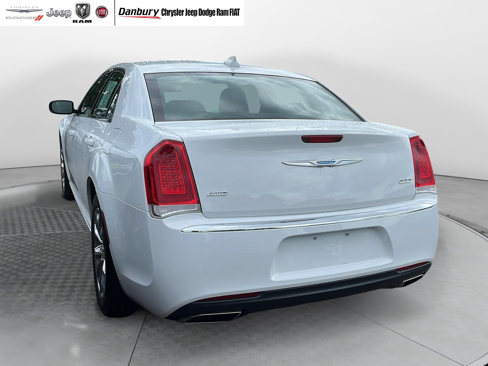 2022 Chrysler 300 Touring 6