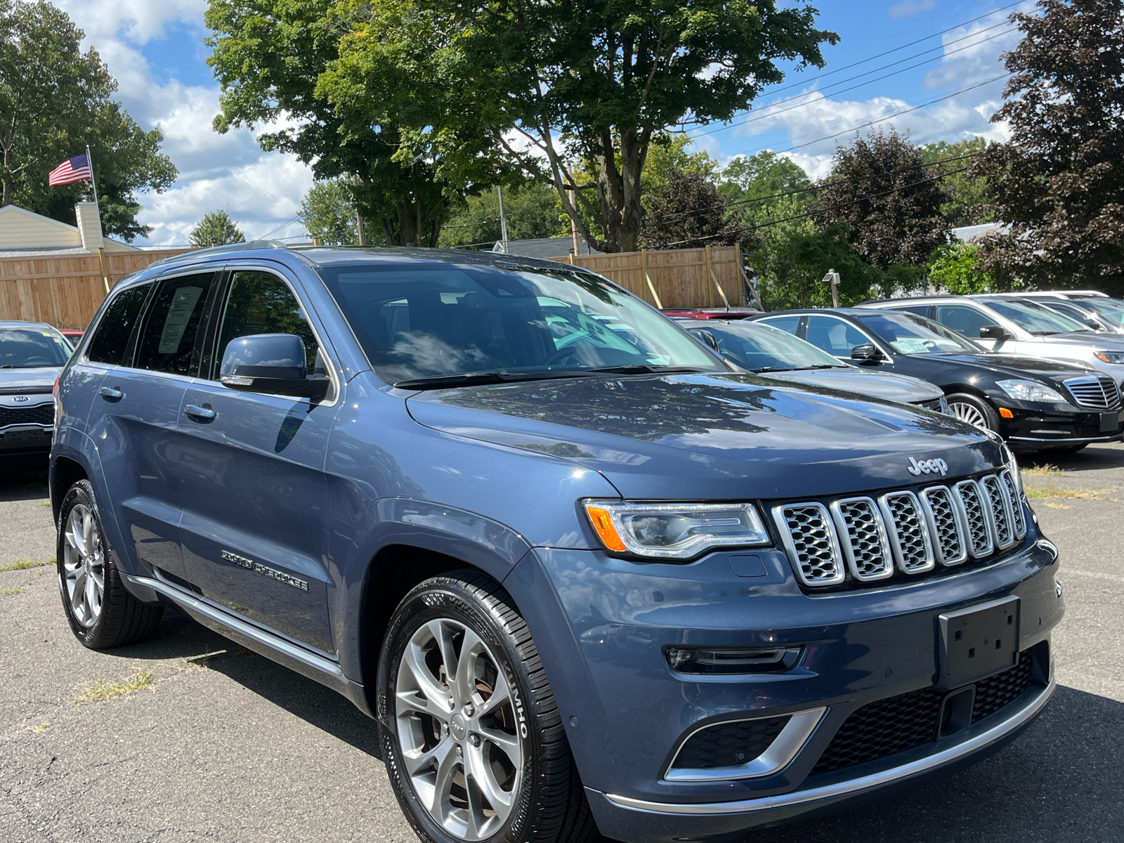 2020 Jeep Grand Cherokee Summit 1