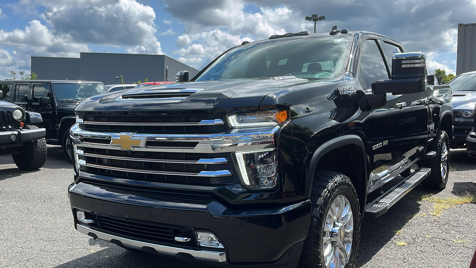 2022 Chevrolet Silverado 2500HD High Country 4WD Crew Cab 159 3