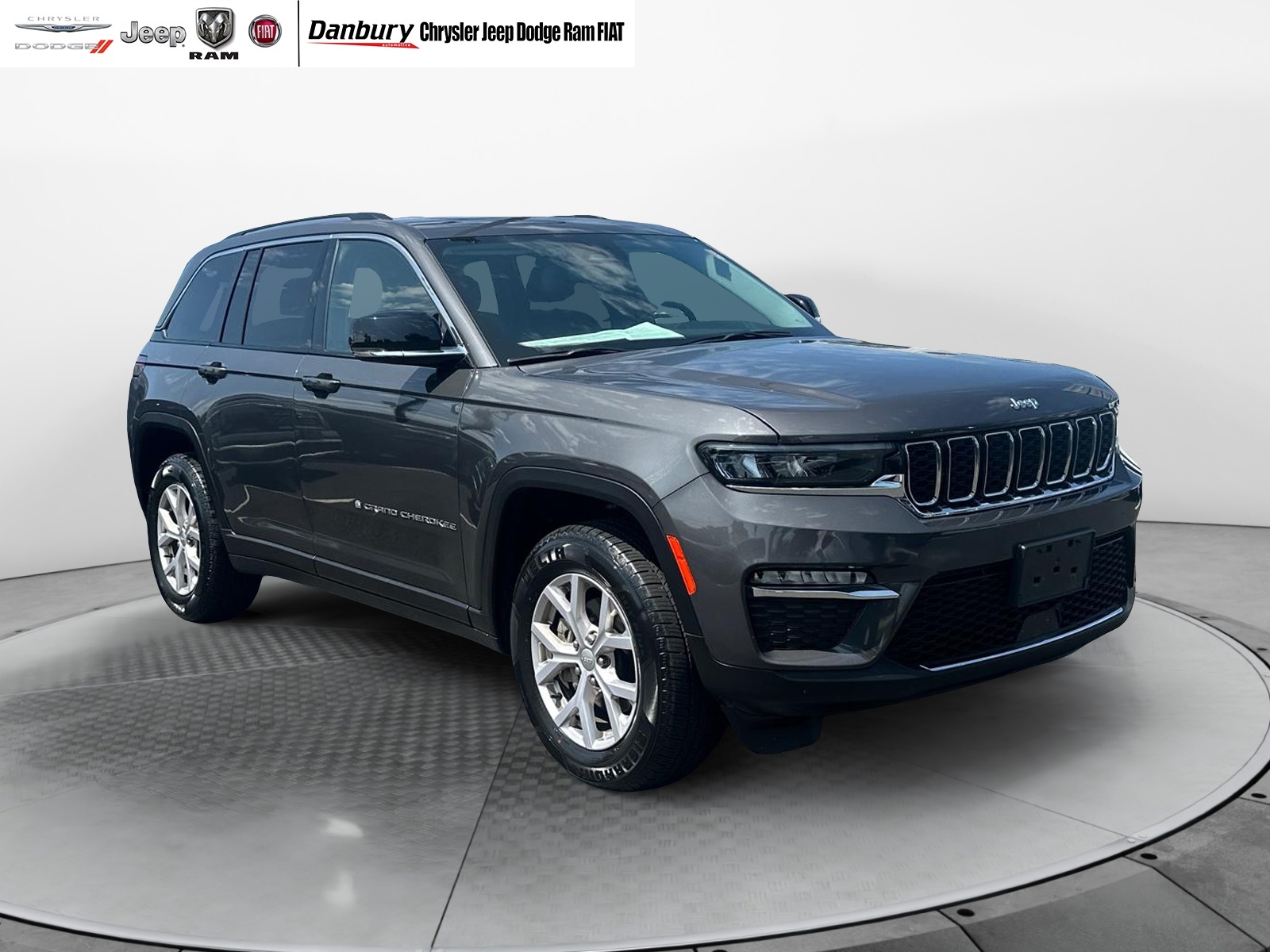 2022 Jeep Grand Cherokee Limited 1