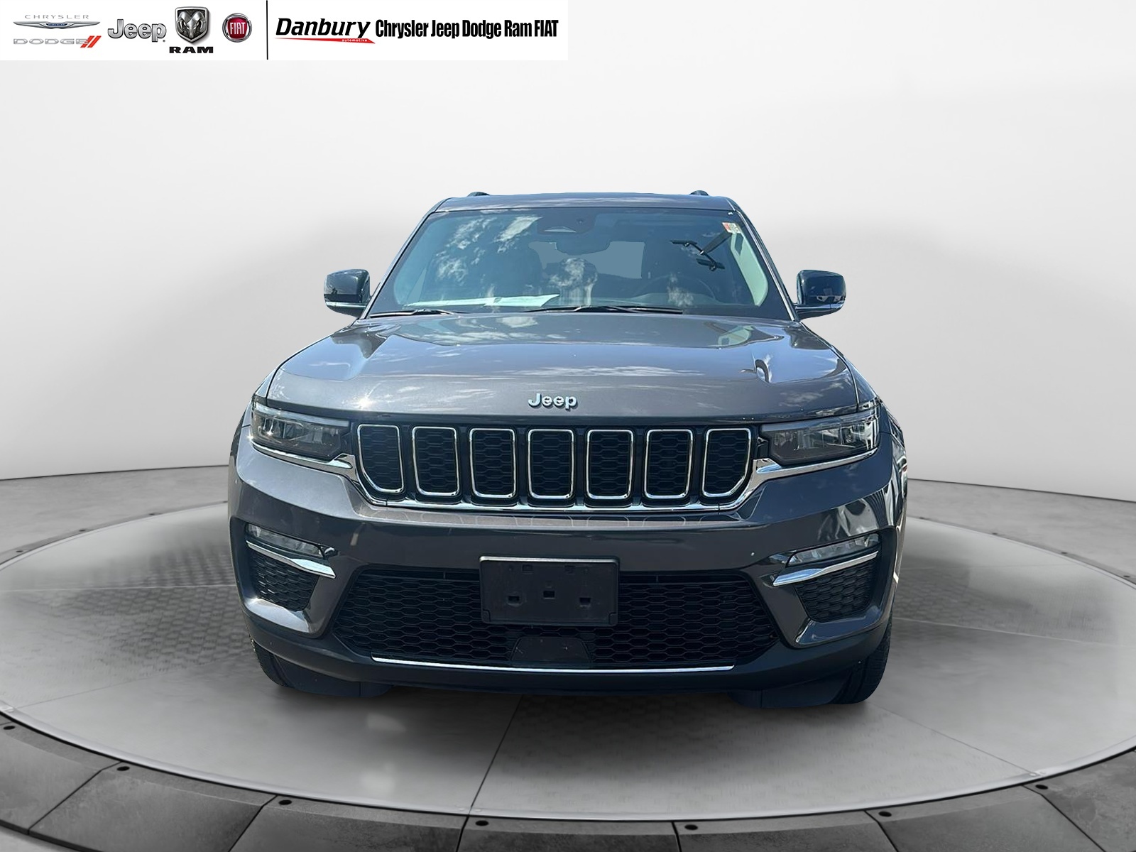 2022 Jeep Grand Cherokee Limited 8