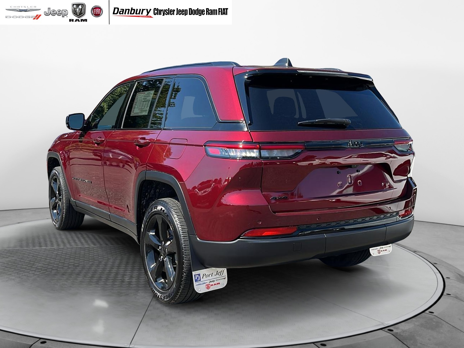 2023 Jeep Grand Cherokee Altitude 6