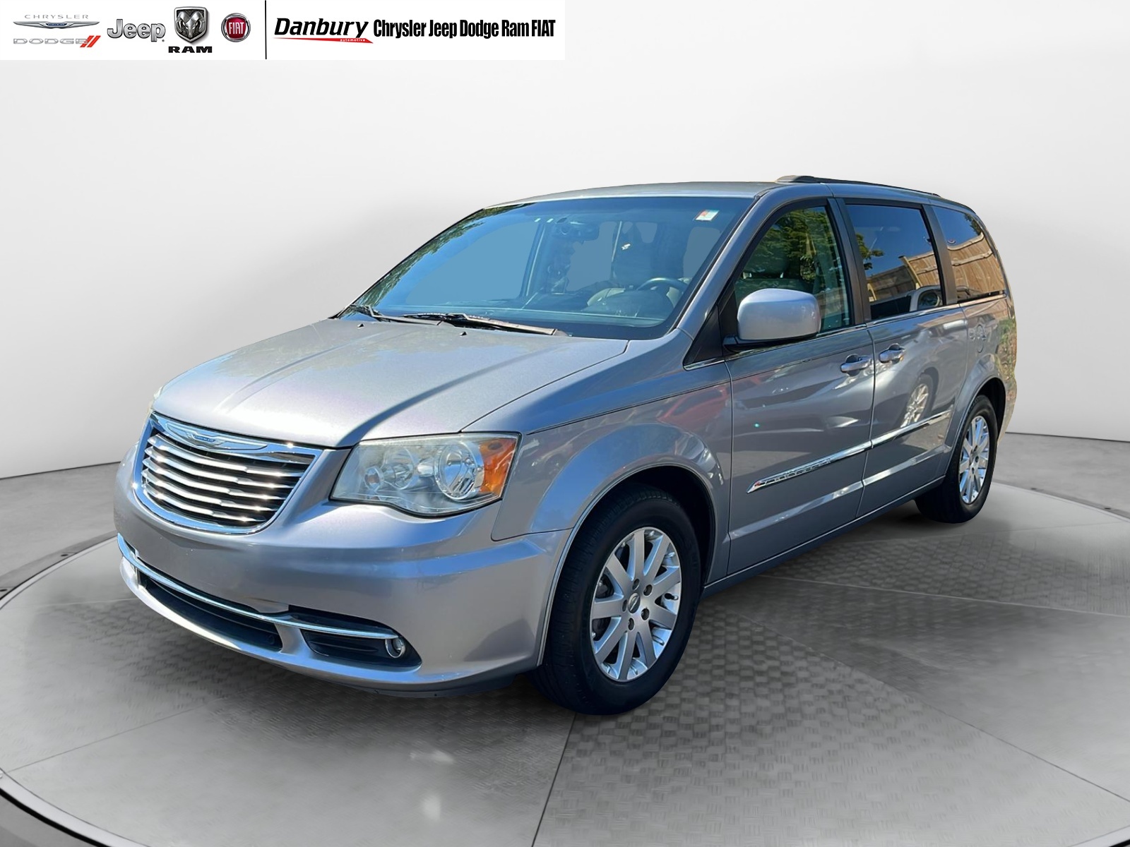 2014 Chrysler Town & Country Touring 3