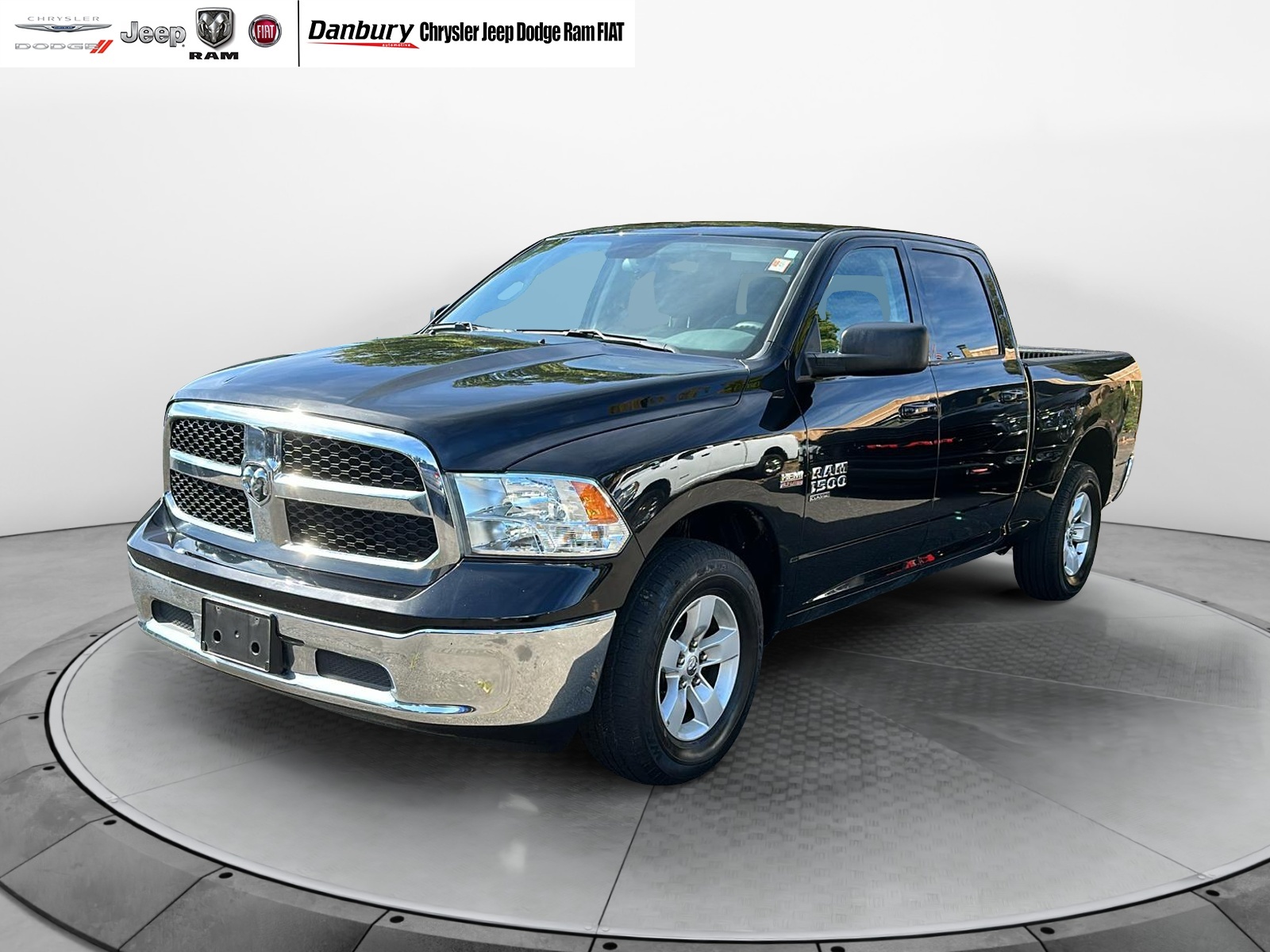 2020 Ram 1500 Classic SLT 4x4 Crew Cab 64 Box 3