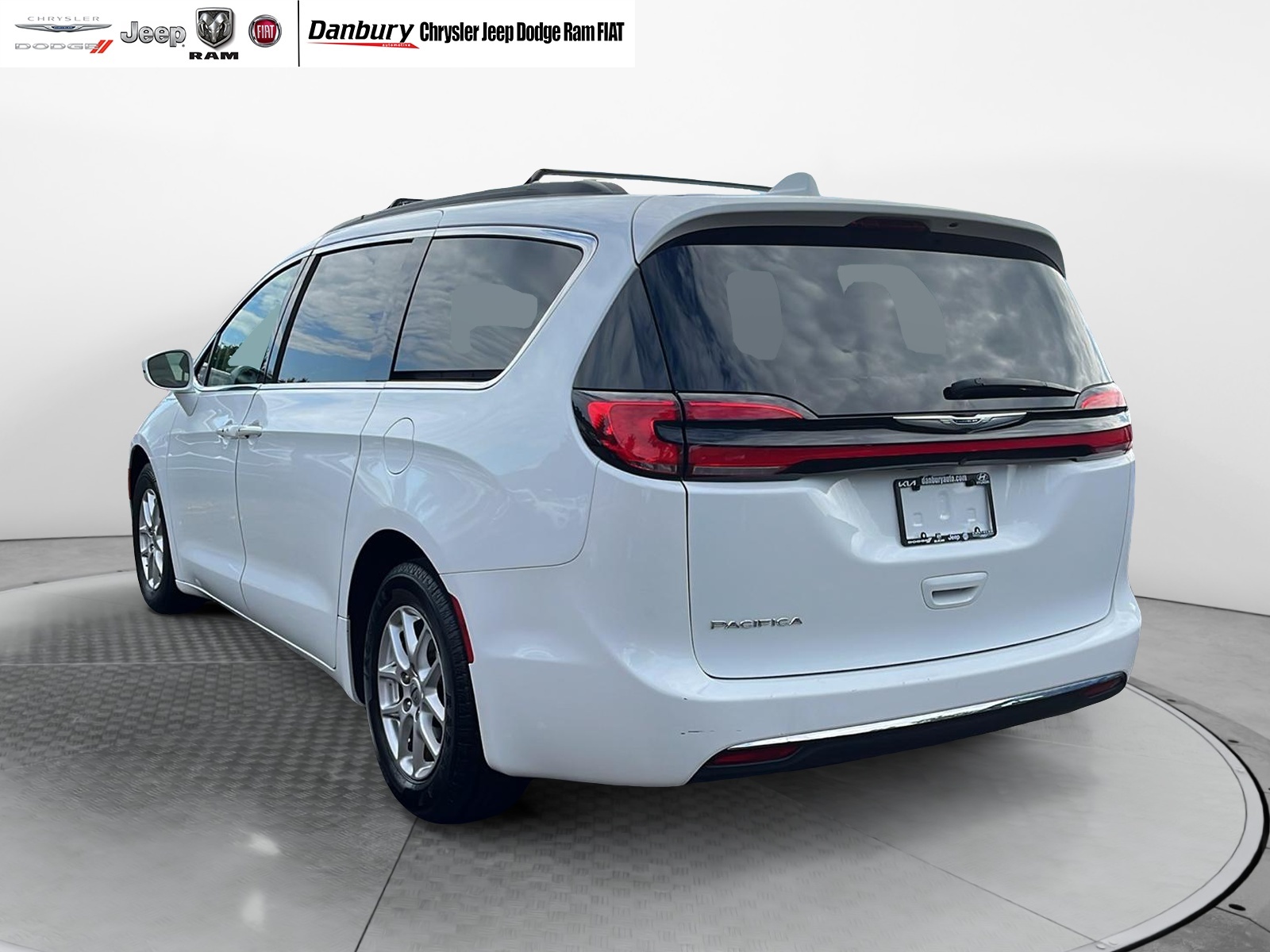 2022 Chrysler Pacifica Touring L 8