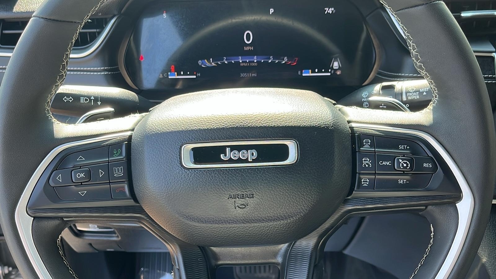 2023 Jeep Grand Cherokee L Altitude 11