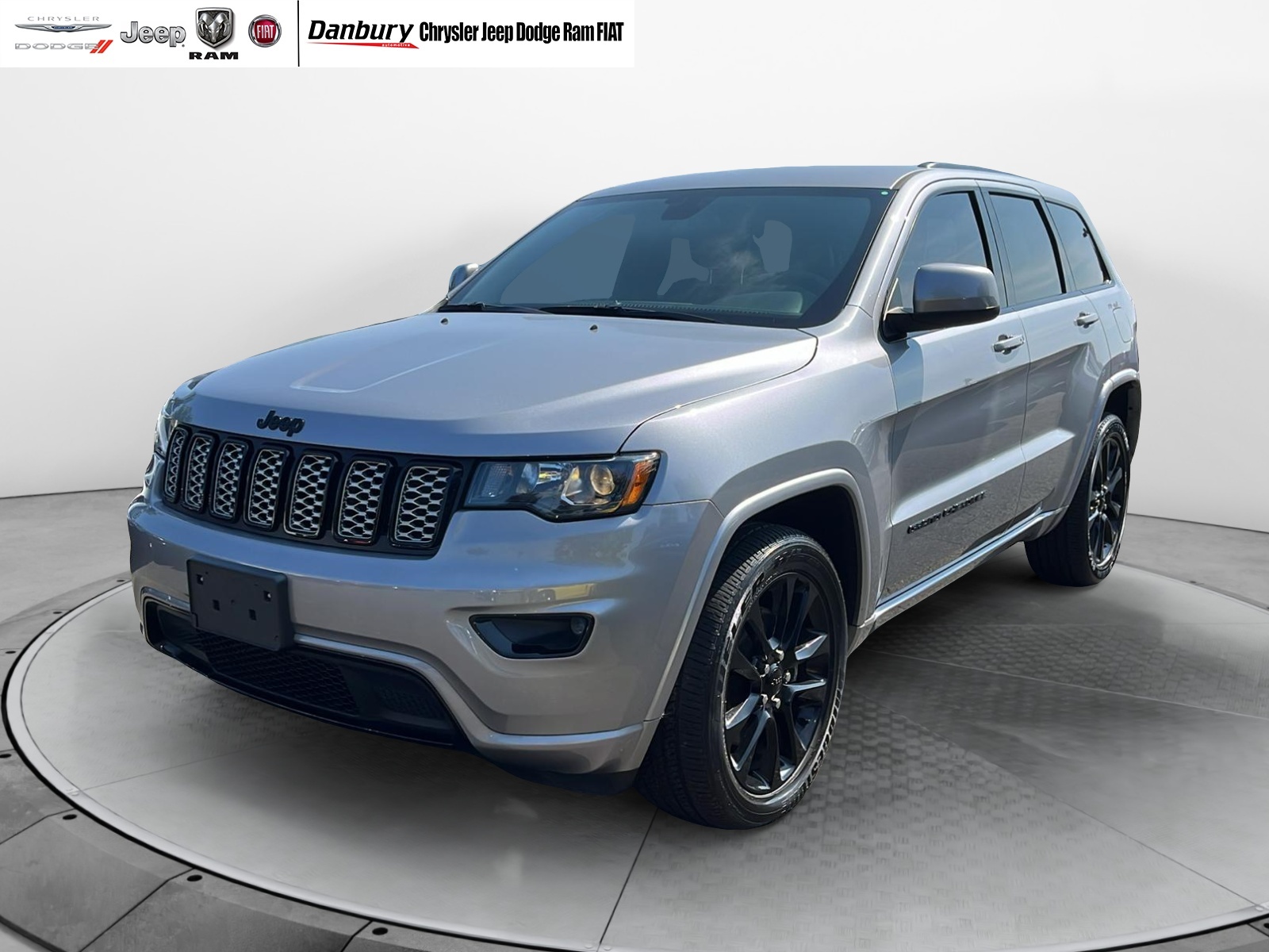 2021 Jeep Grand Cherokee Laredo X 3