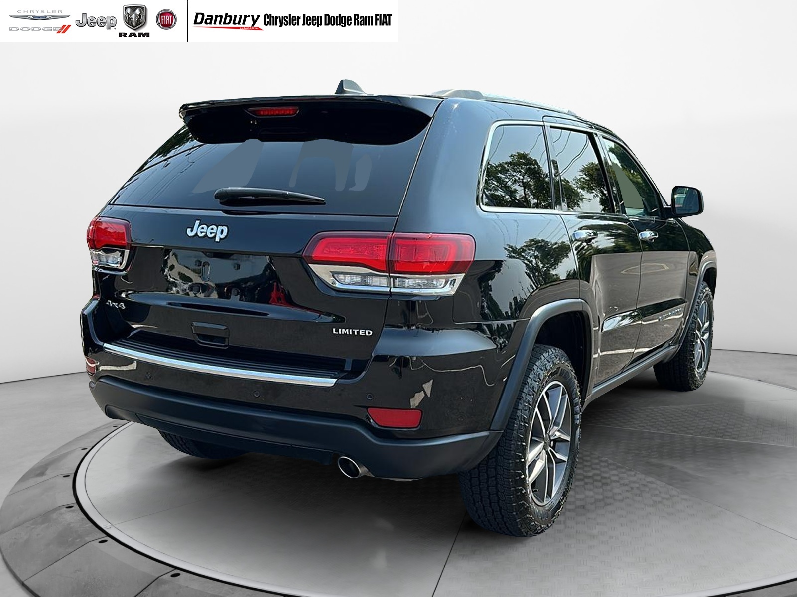 2021 Jeep Grand Cherokee Limited 3