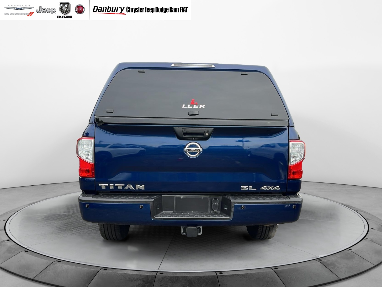 2018 Nissan Titan SL 4x4 Crew Cab 6