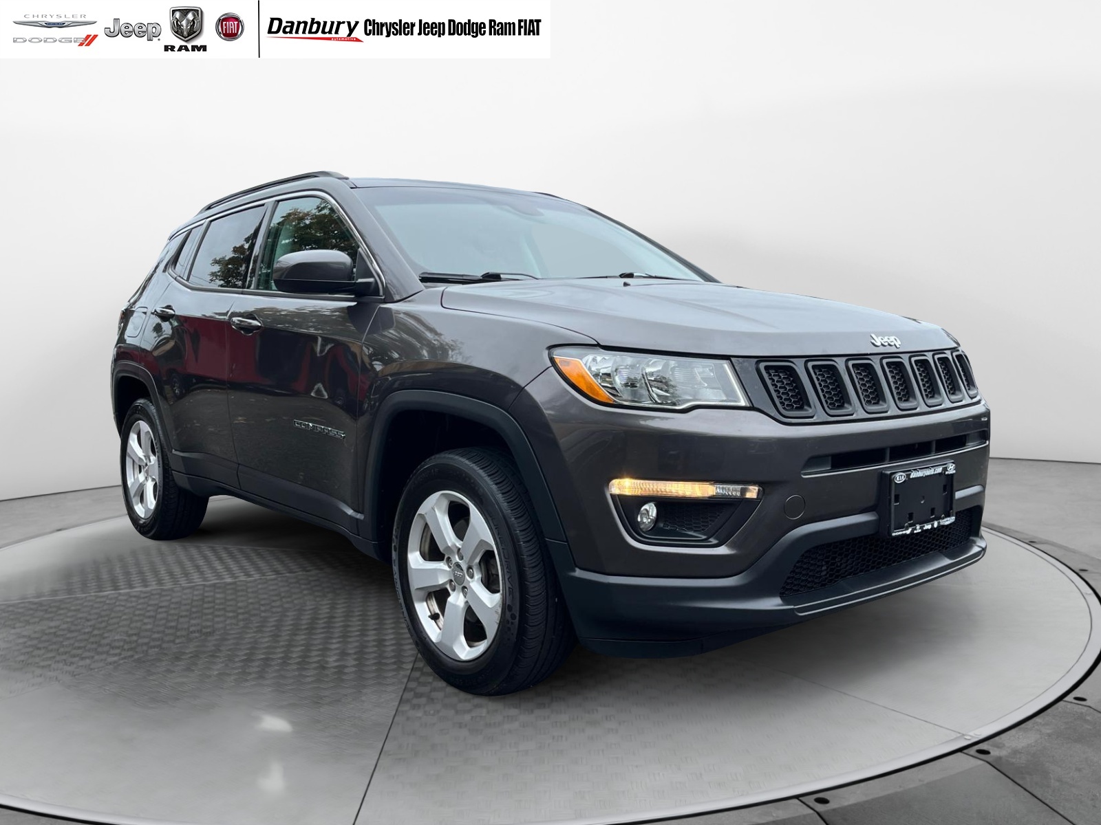 2019 Jeep Compass Latitude 1