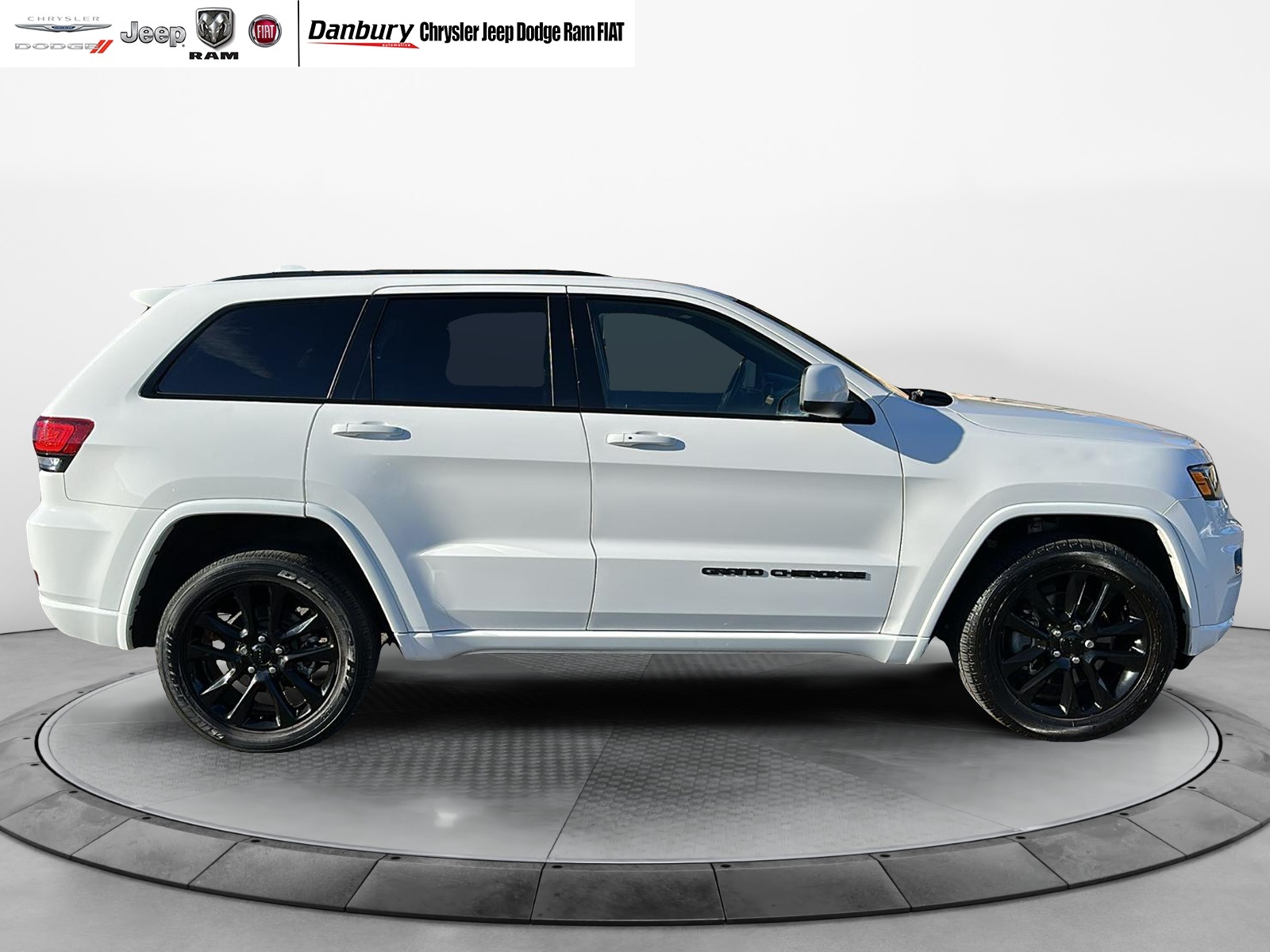 2021 Jeep Grand Cherokee Laredo X 2