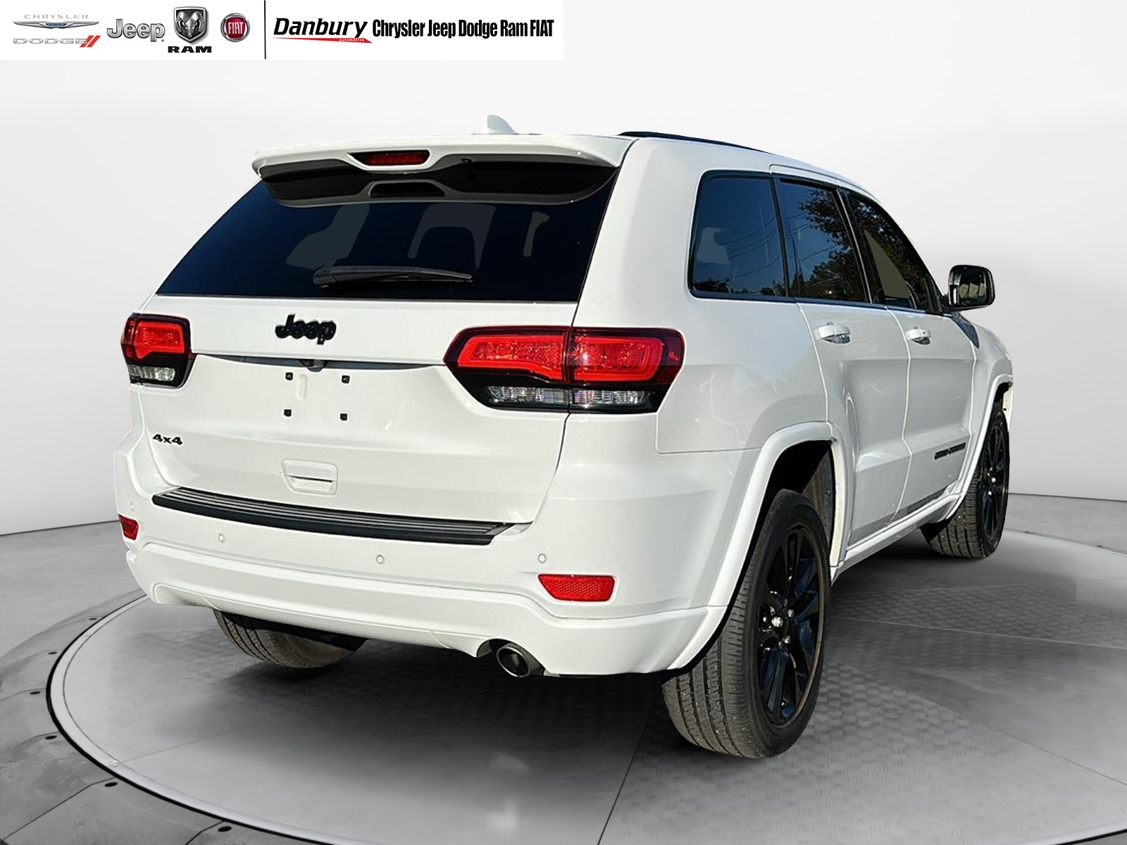 2021 Jeep Grand Cherokee Laredo X 3