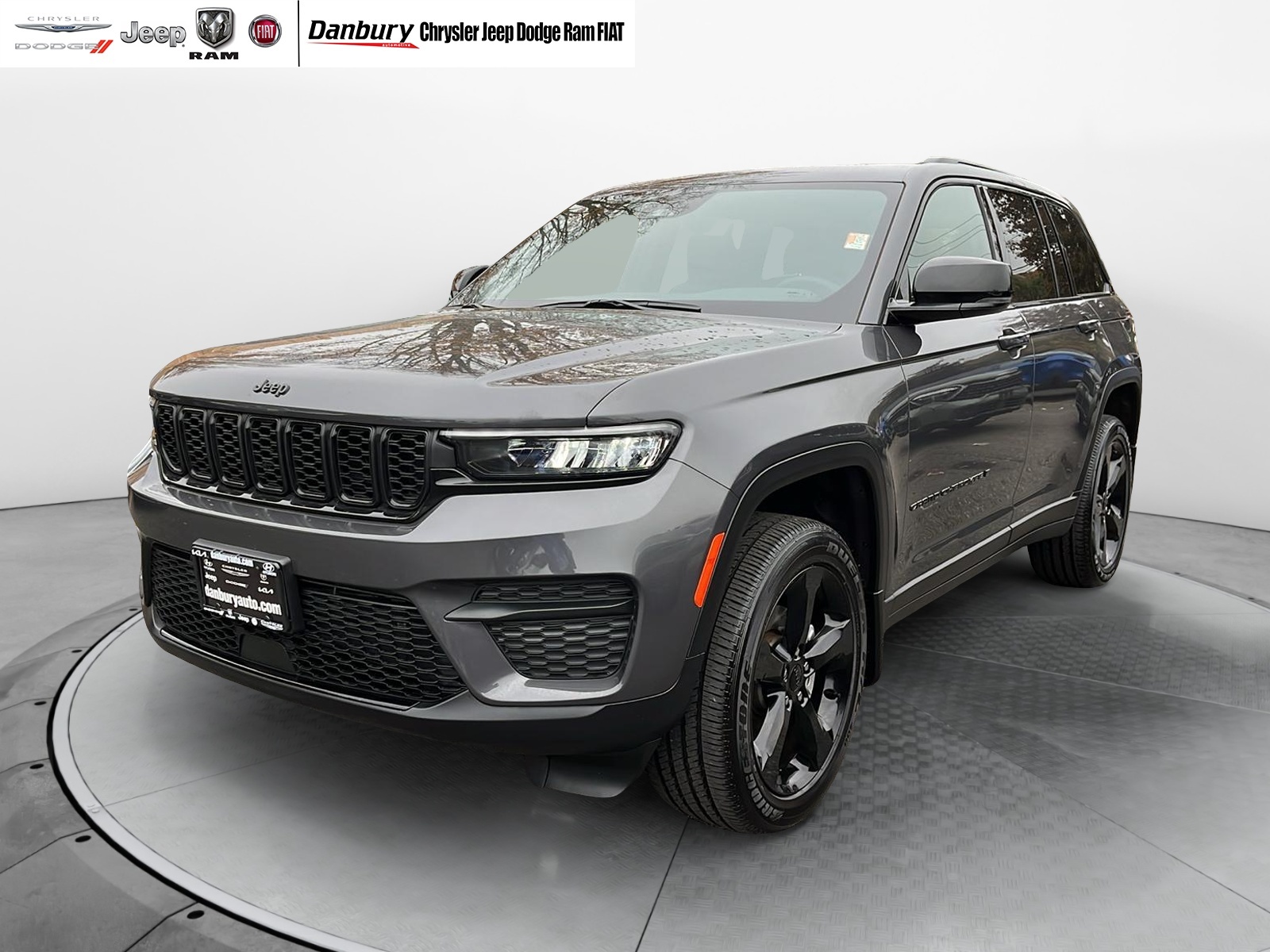 2024 Jeep Grand Cherokee Altitude X 3