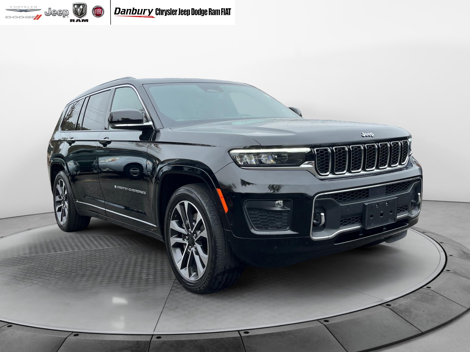 2021 Jeep Grand Cherokee L Overland 1